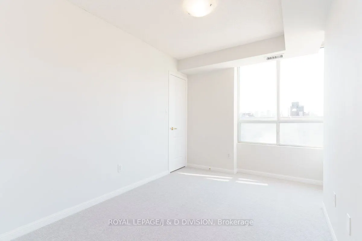 18 Wanless Avenue, #404
