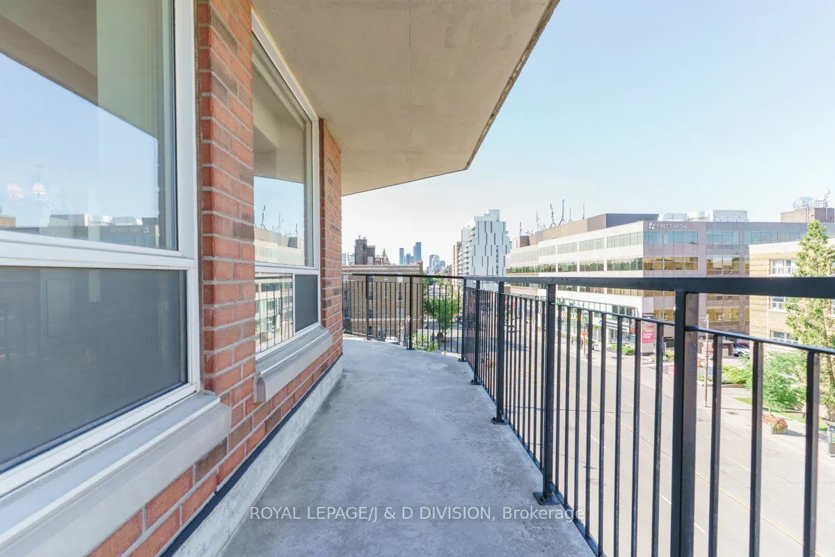 18 Wanless Avenue, #404