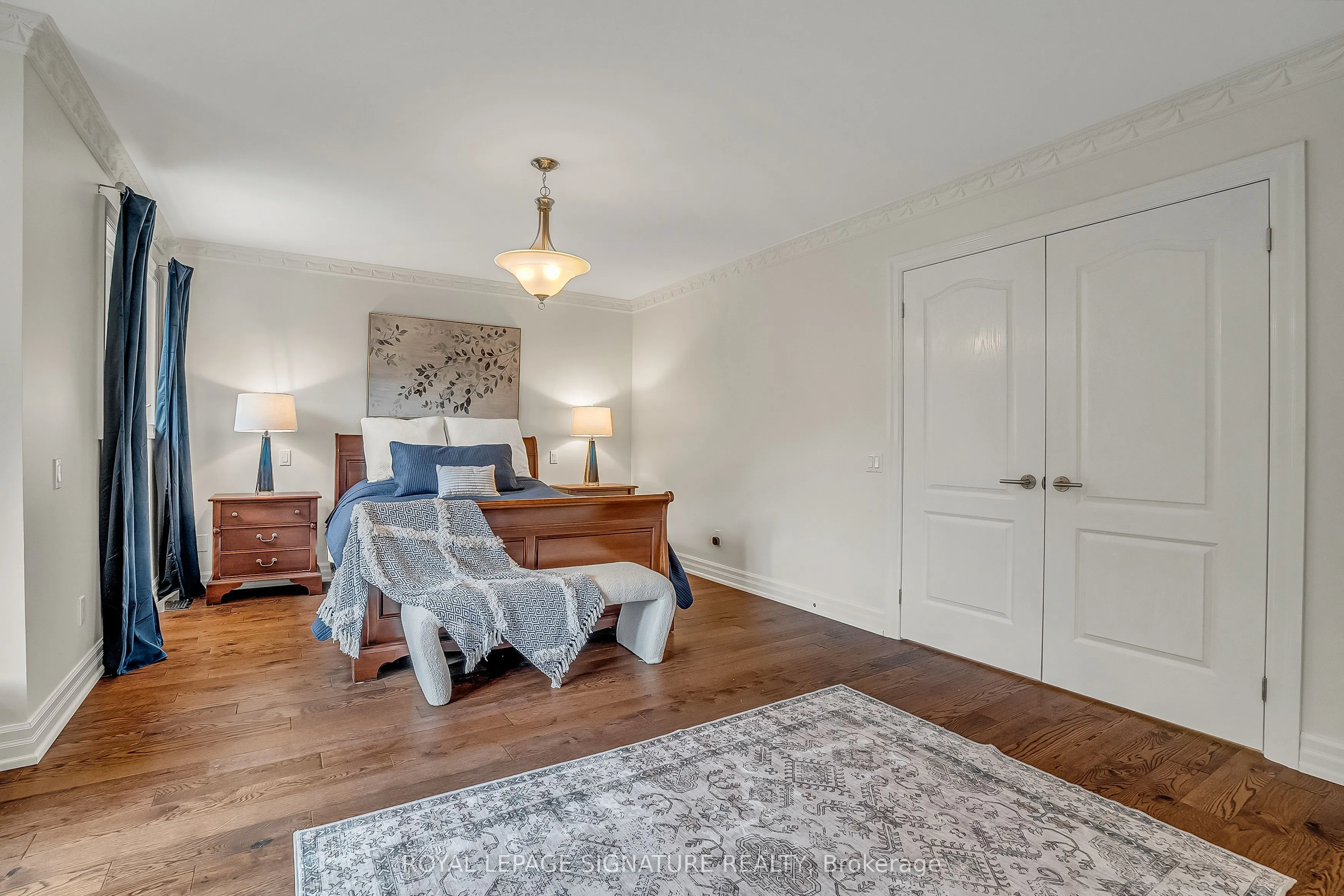 20 Hurlingham Crescent
