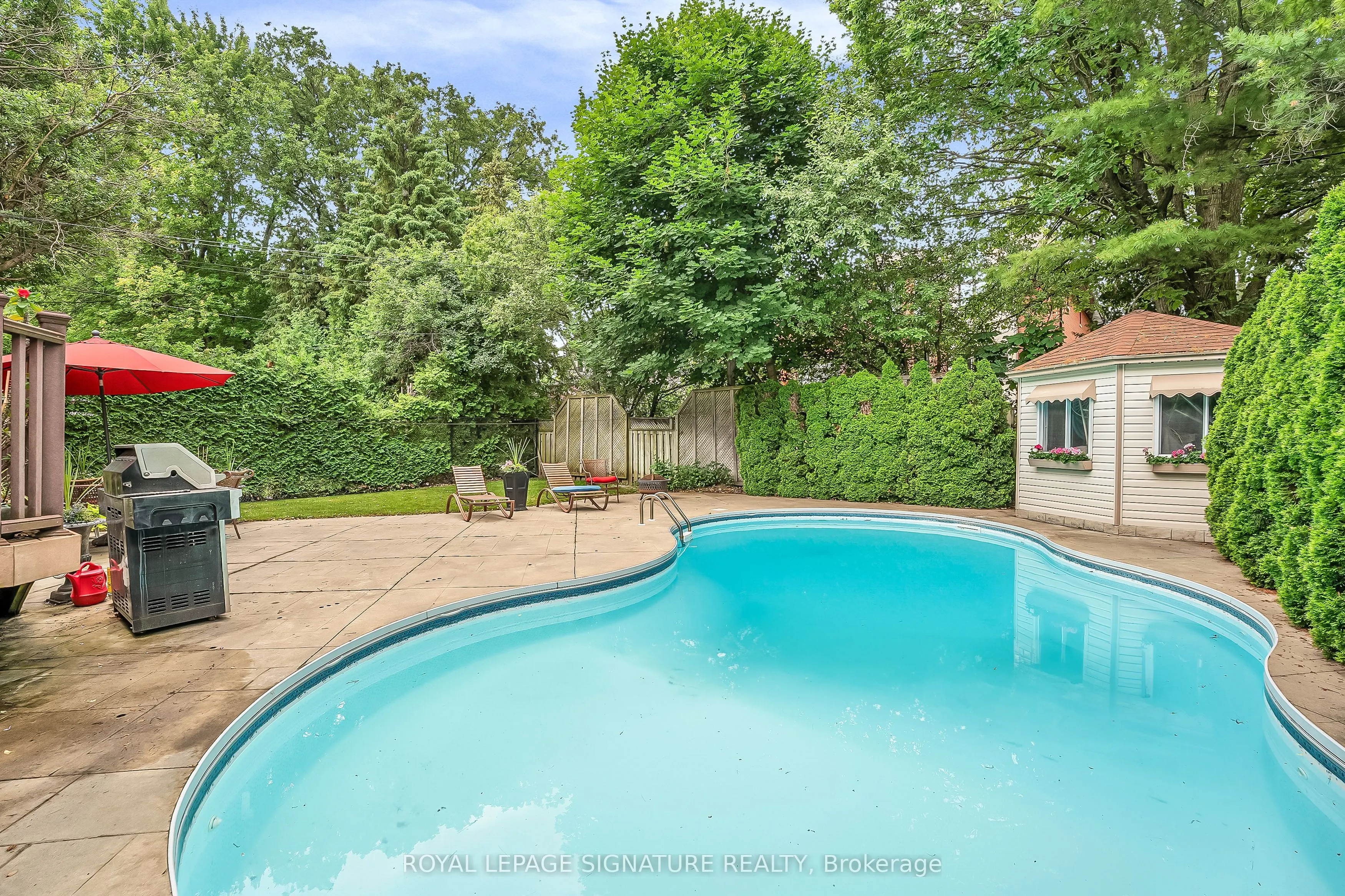 20 Hurlingham Crescent