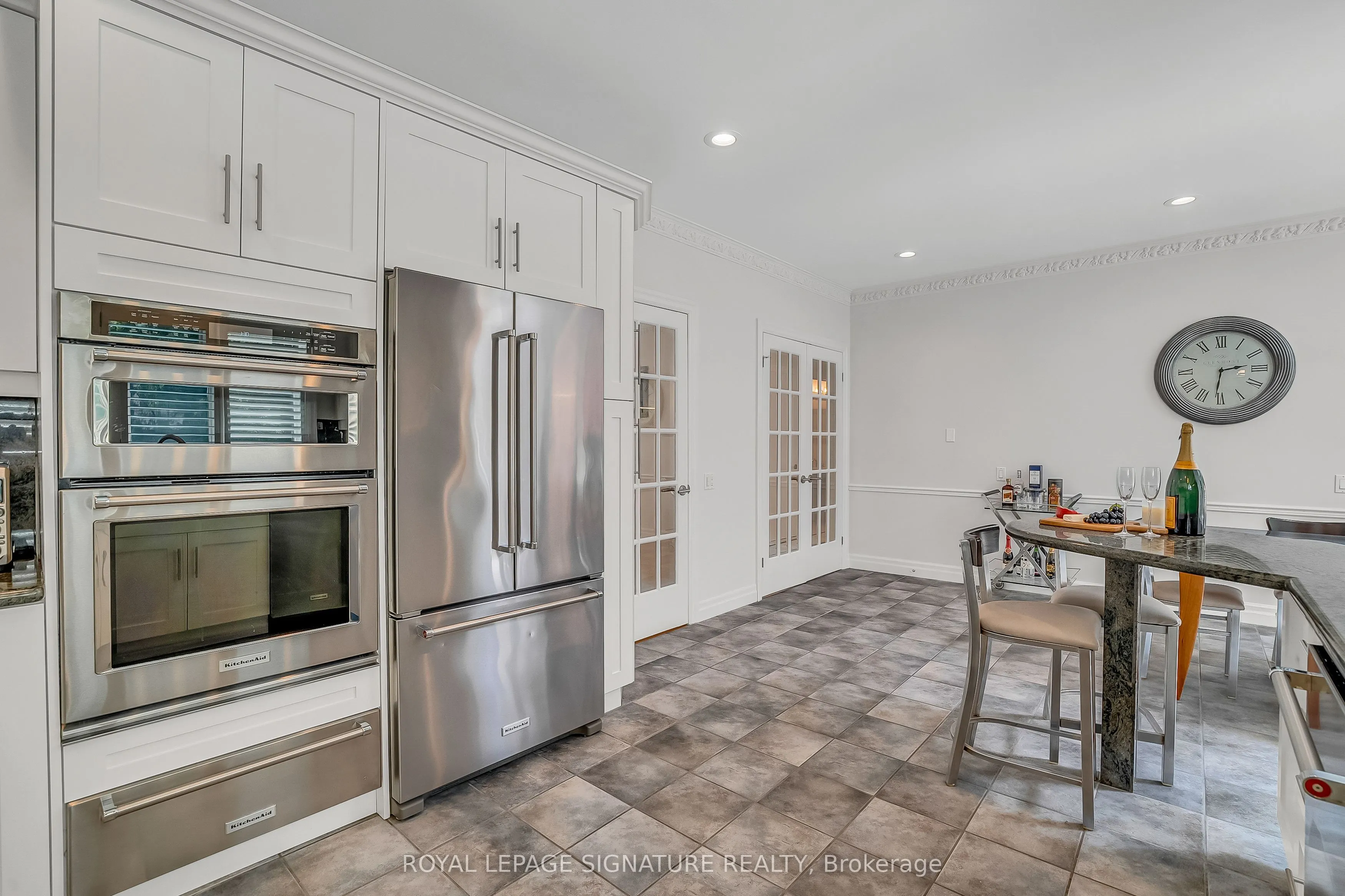 20 Hurlingham Crescent