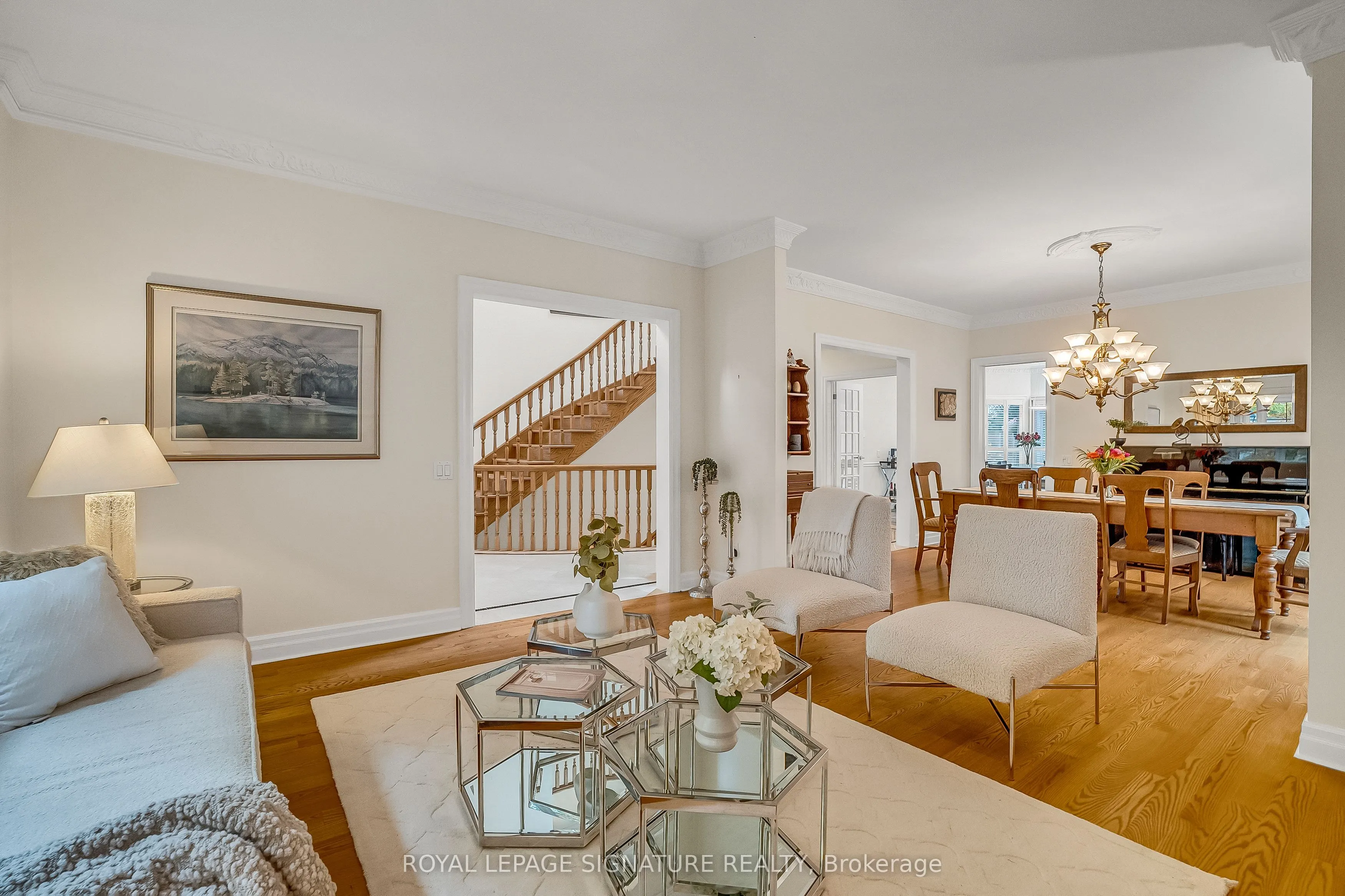 20 Hurlingham Crescent