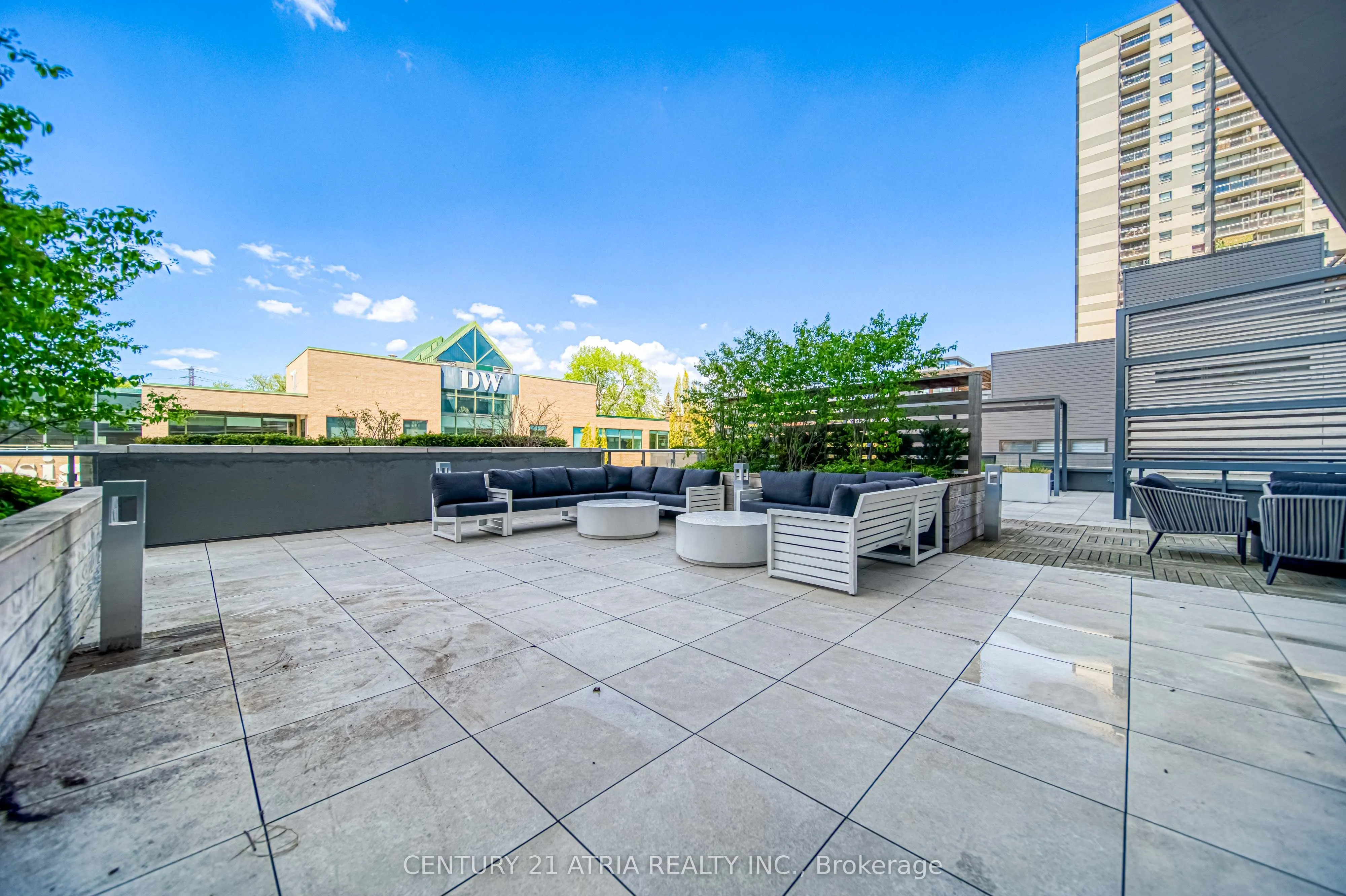 165 Pears Avenue, #TH16