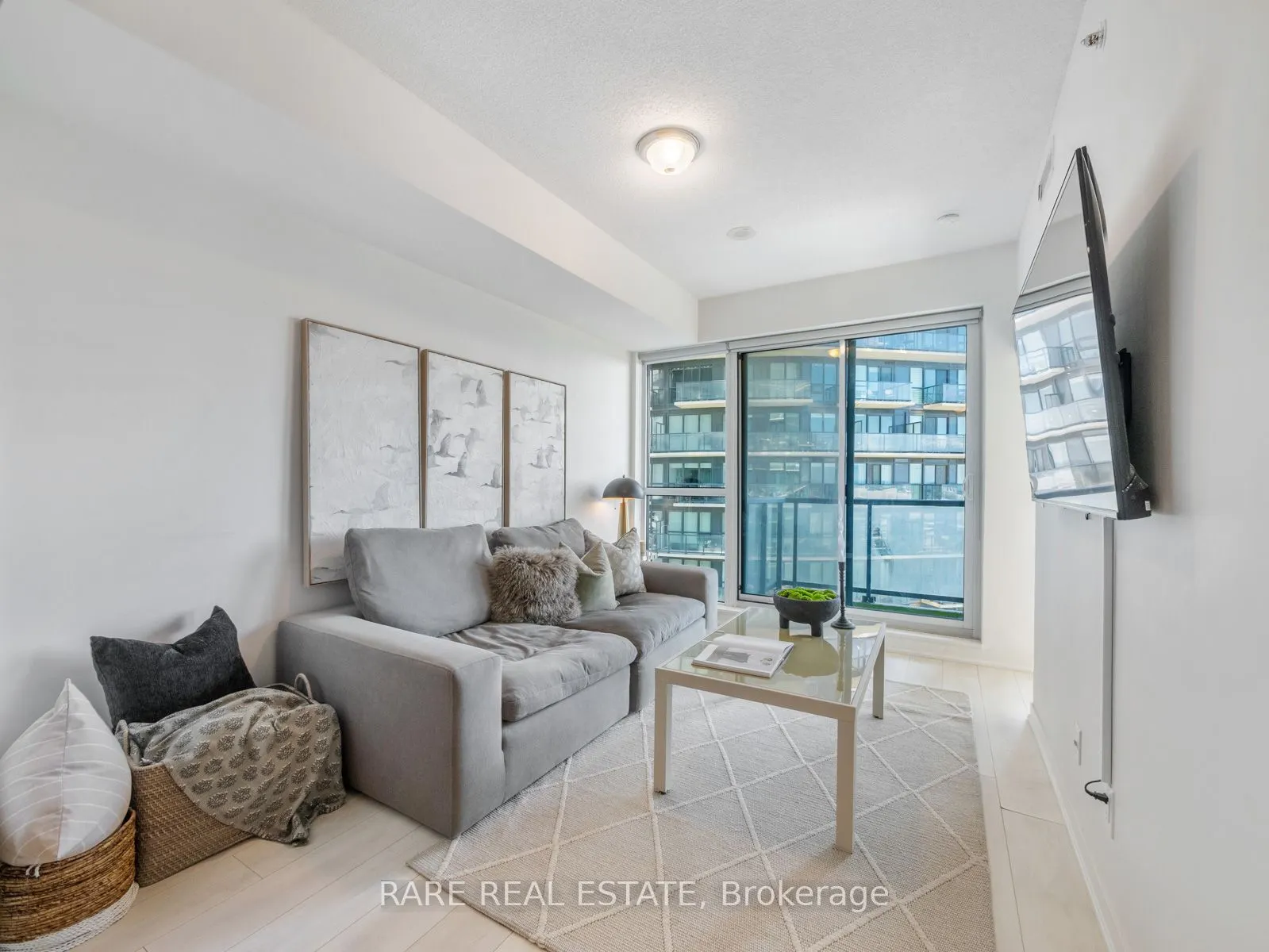 51 East Liberty Street, #1108