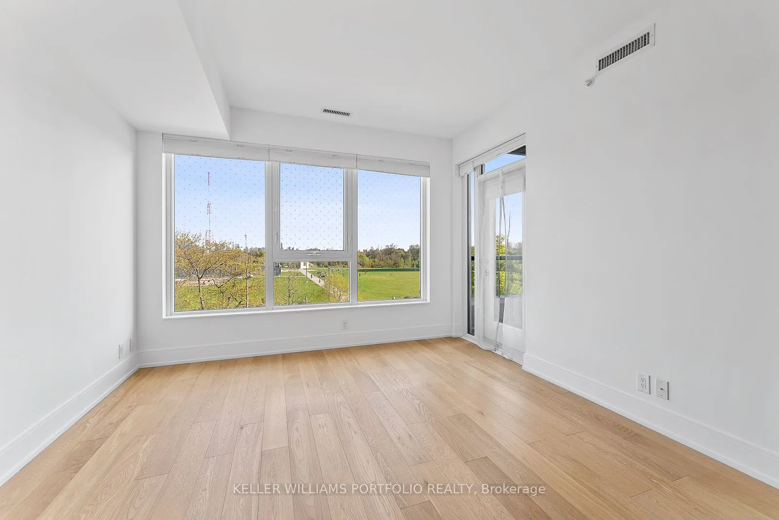 6 Parkwood Avenue, #310