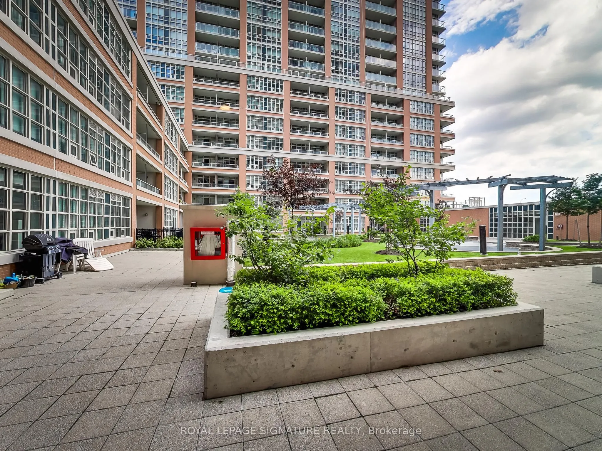 65 East Liberty Street, #501