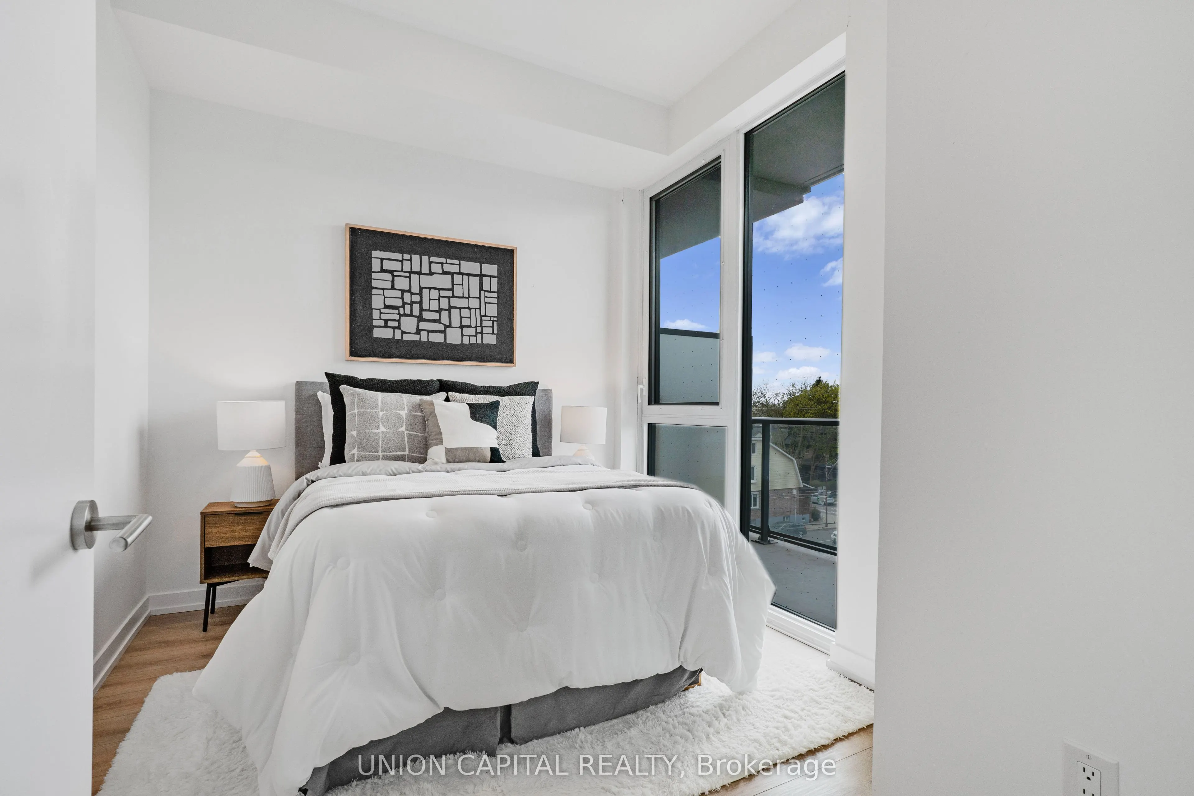 500 Dupont Street, #306