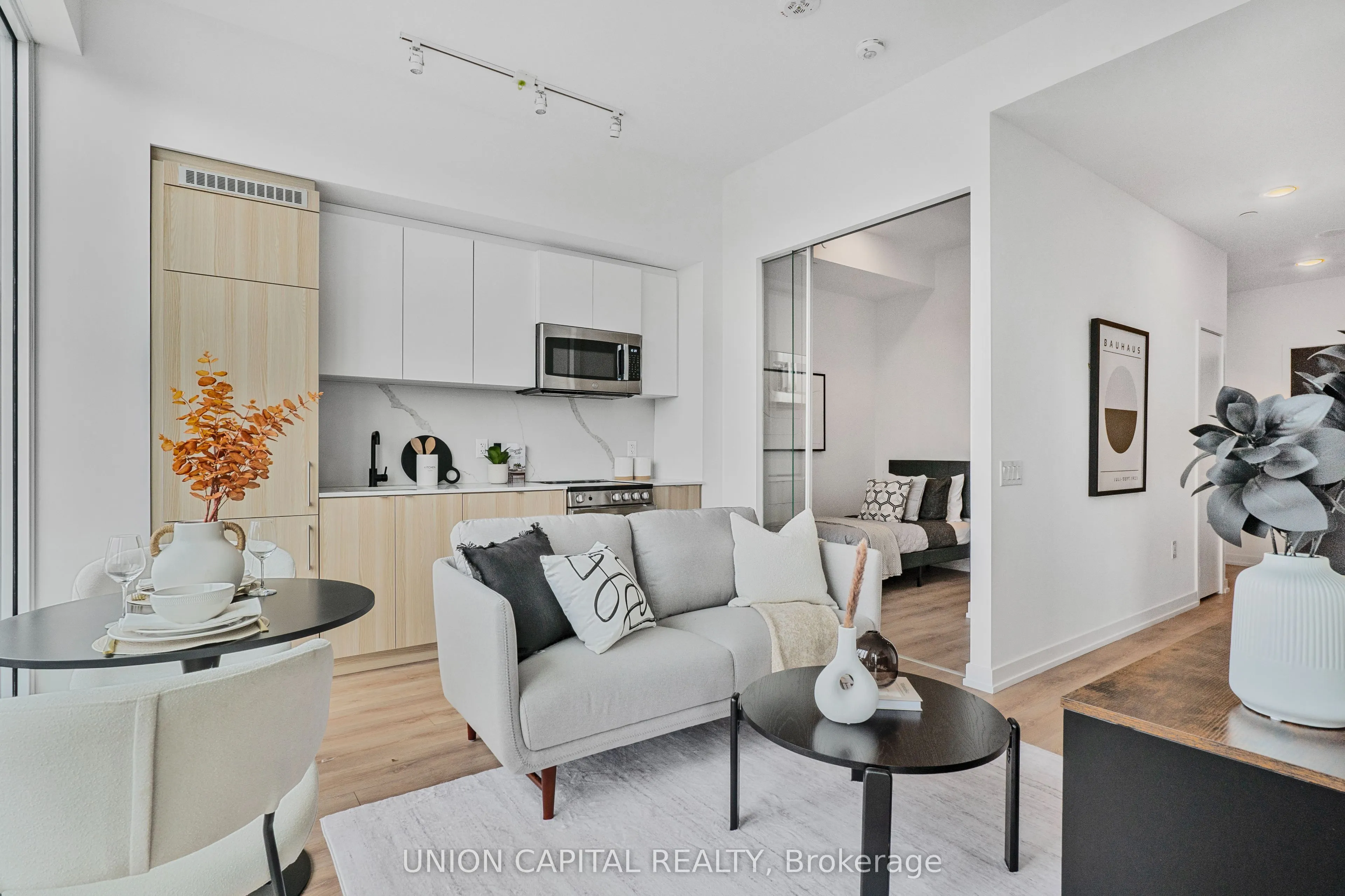 500 Dupont Street, #306