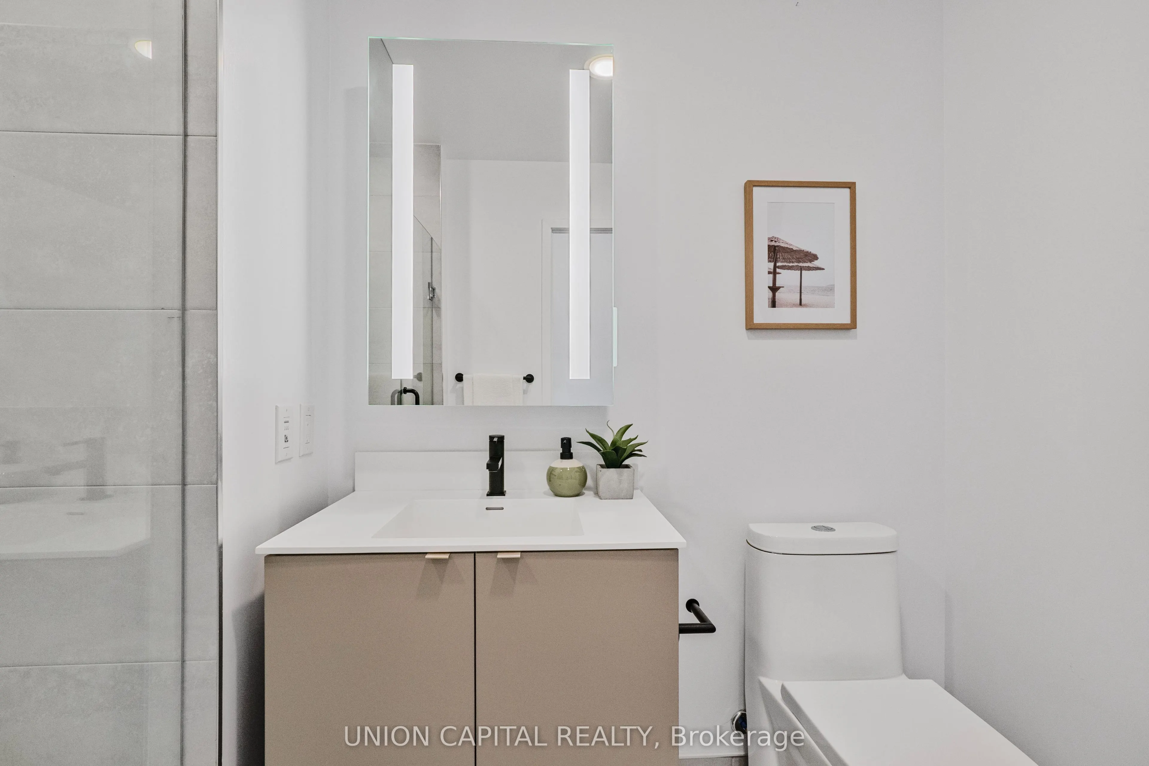 500 Dupont Street, #306