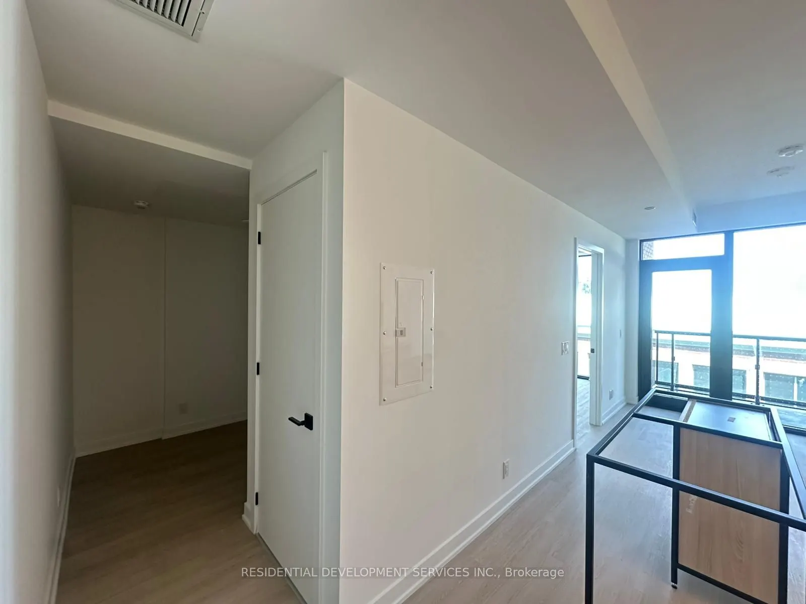 699 Sheppard Avenue E, #501
