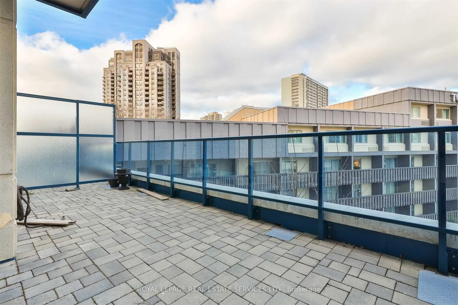 181 Wynford Drive, #412