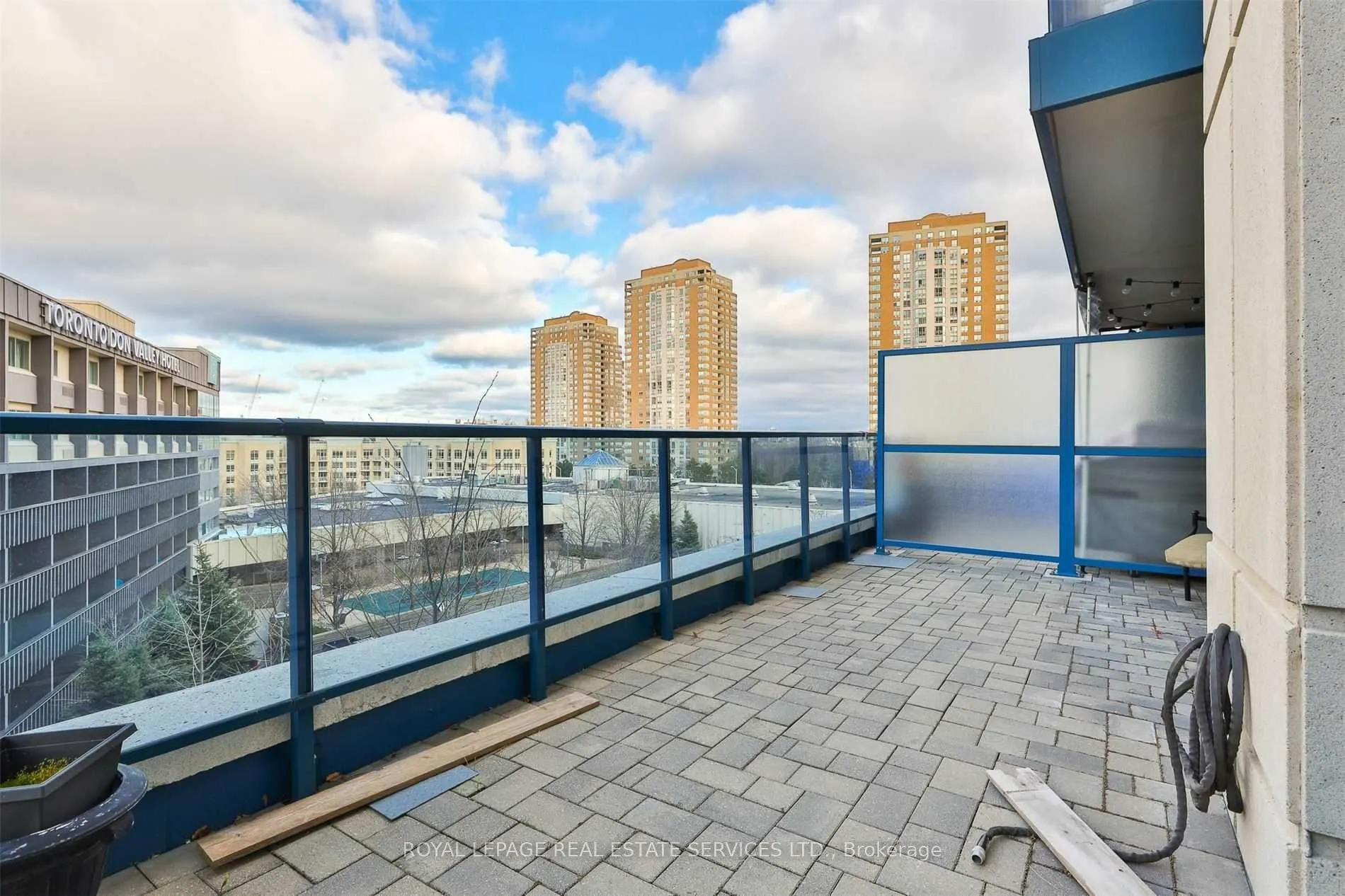 181 Wynford Drive, #412