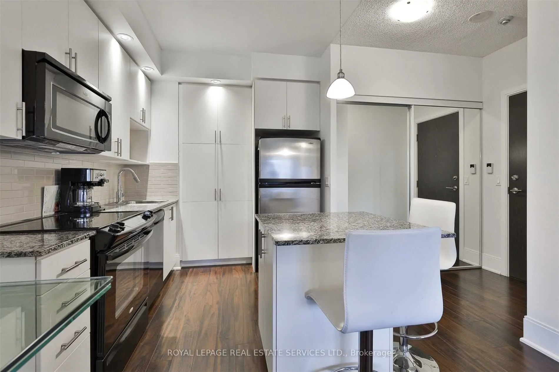 181 Wynford Drive, #412