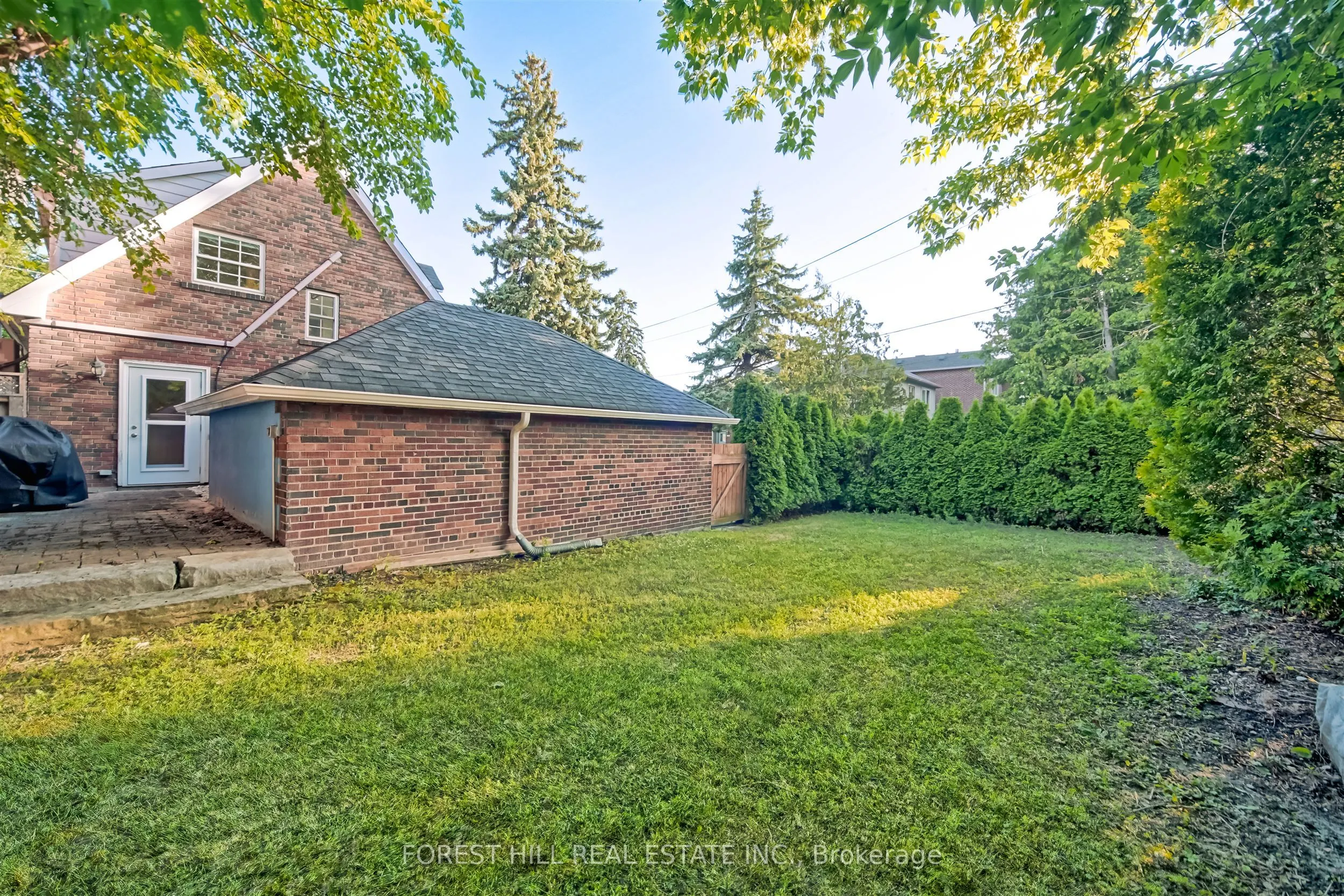 47 Rowley Avenue