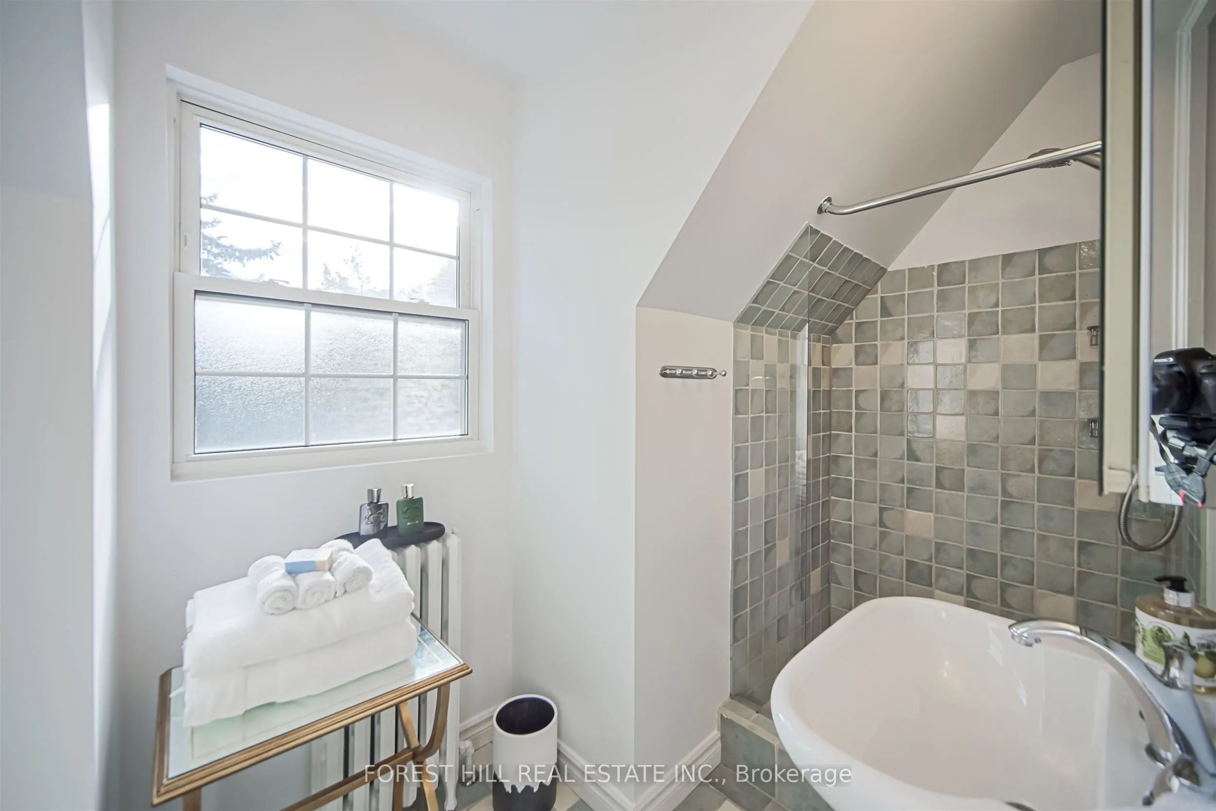 47 Rowley Avenue