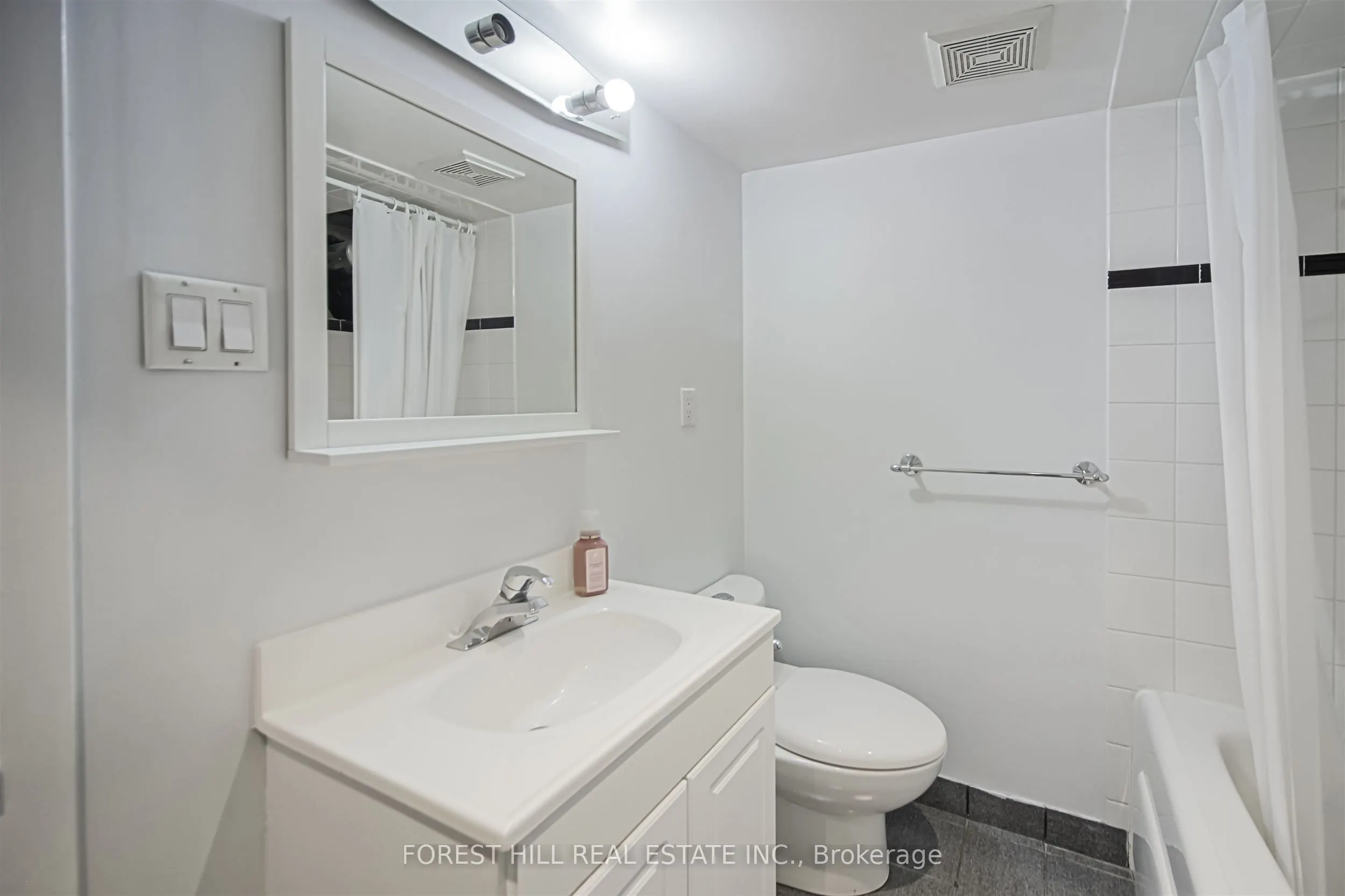 47 Rowley Avenue