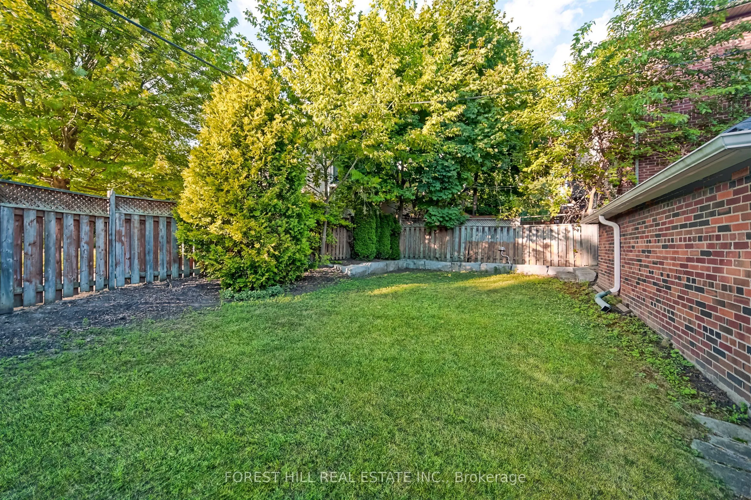 47 Rowley Avenue