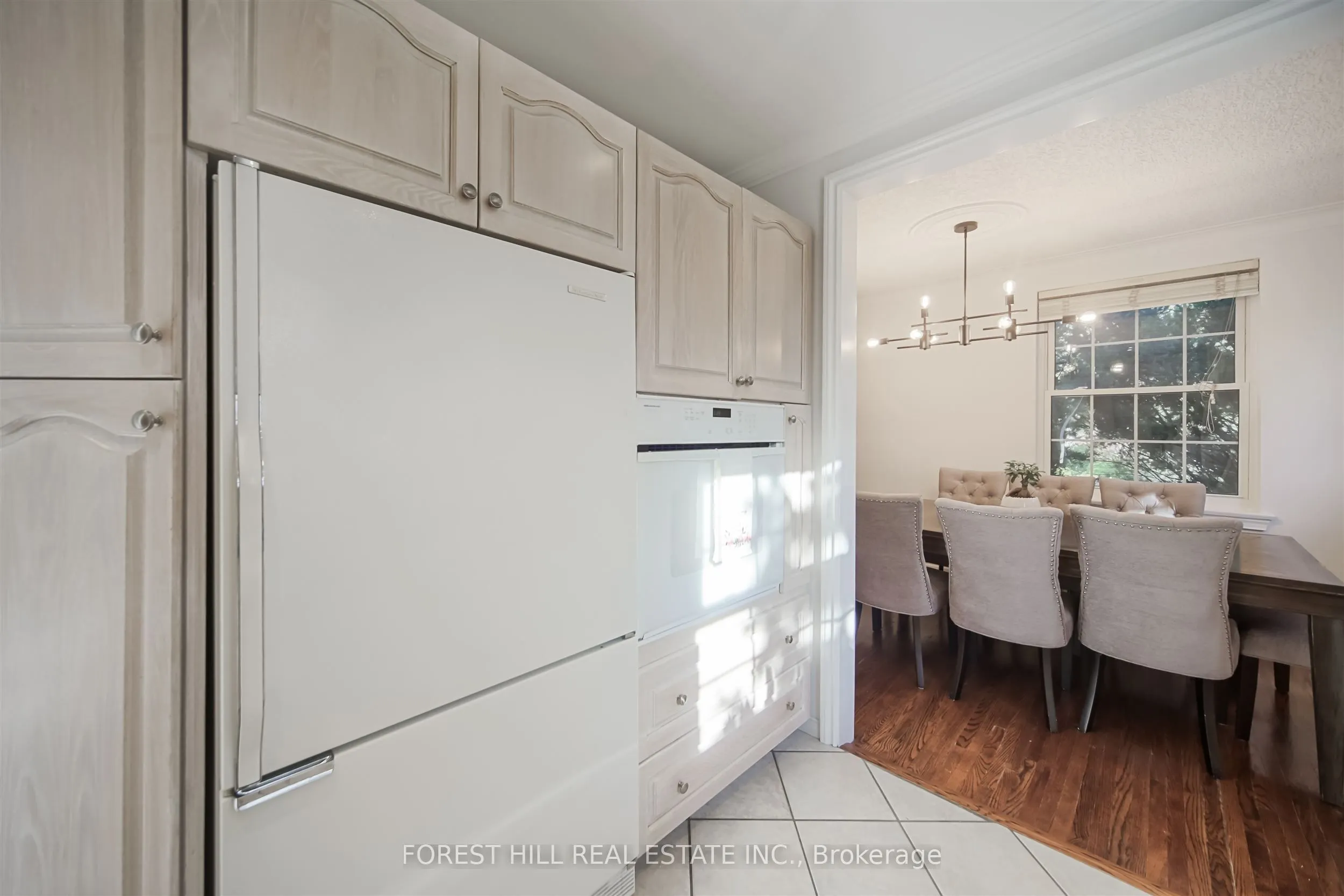 47 Rowley Avenue