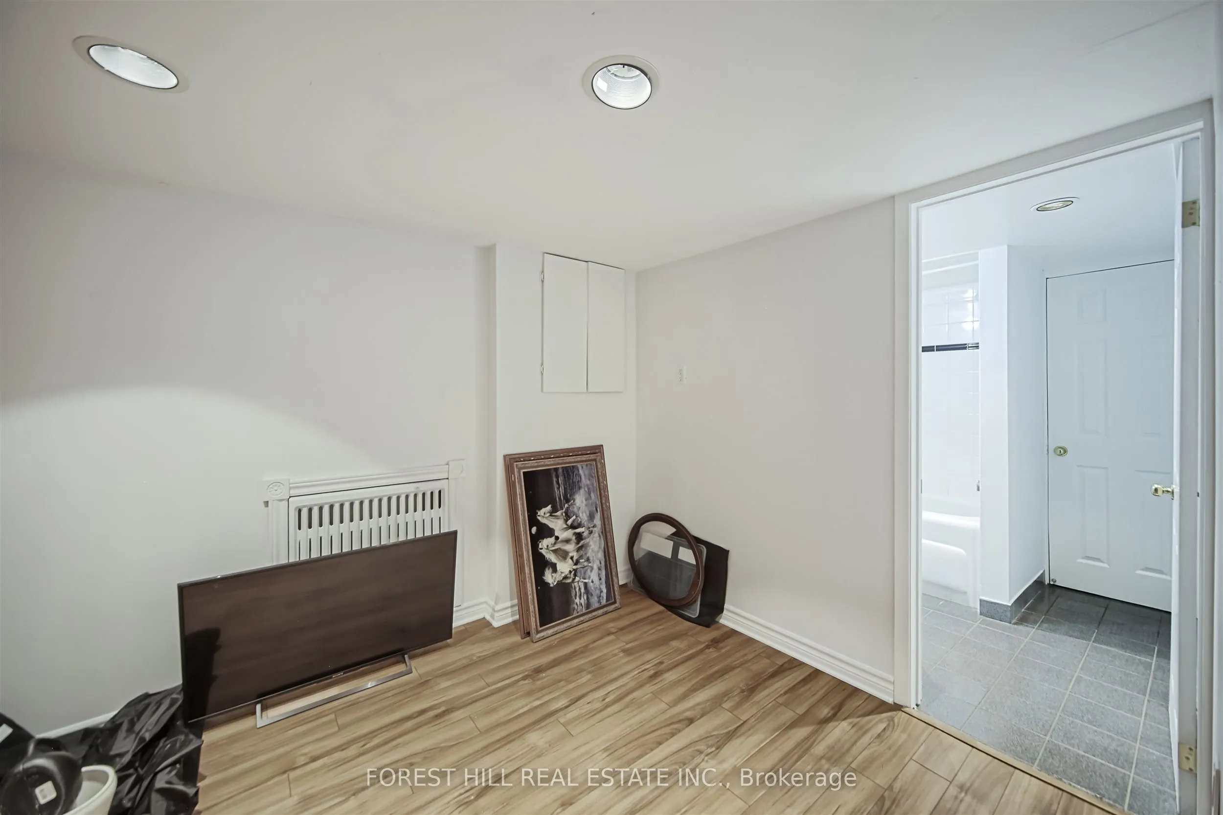 47 Rowley Avenue
