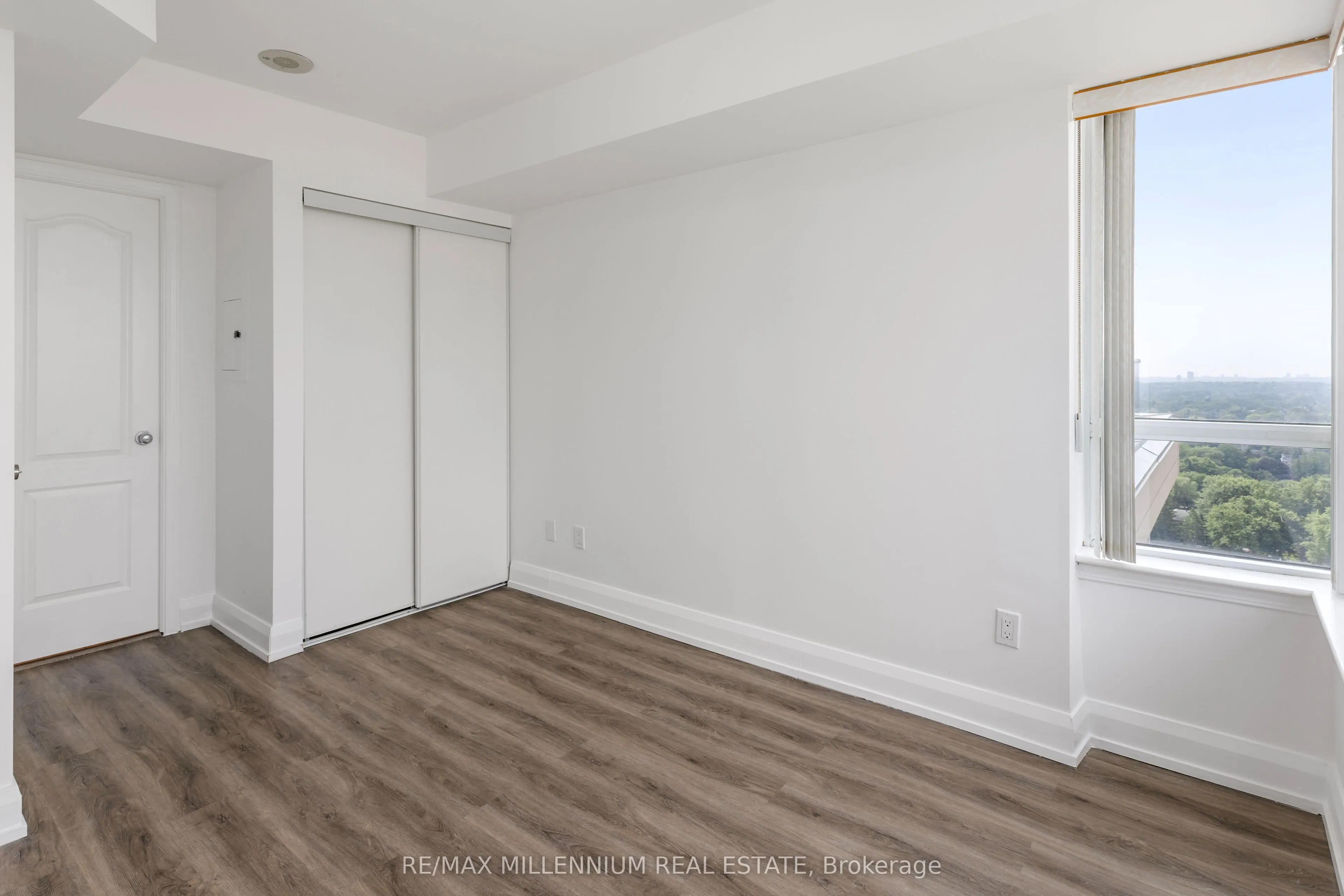 1 Rean Drive SW, #2211