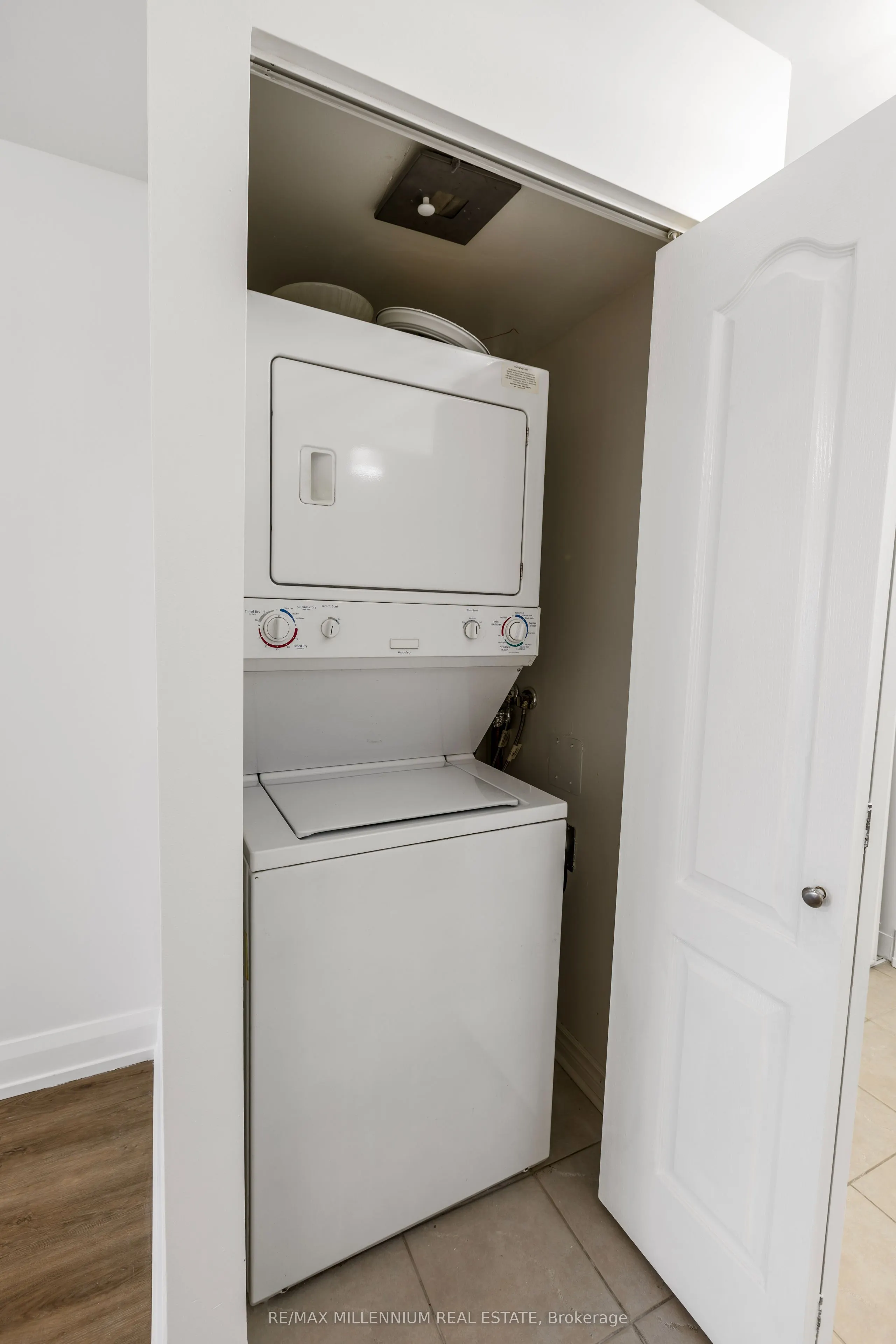 1 Rean Drive SW, #2211