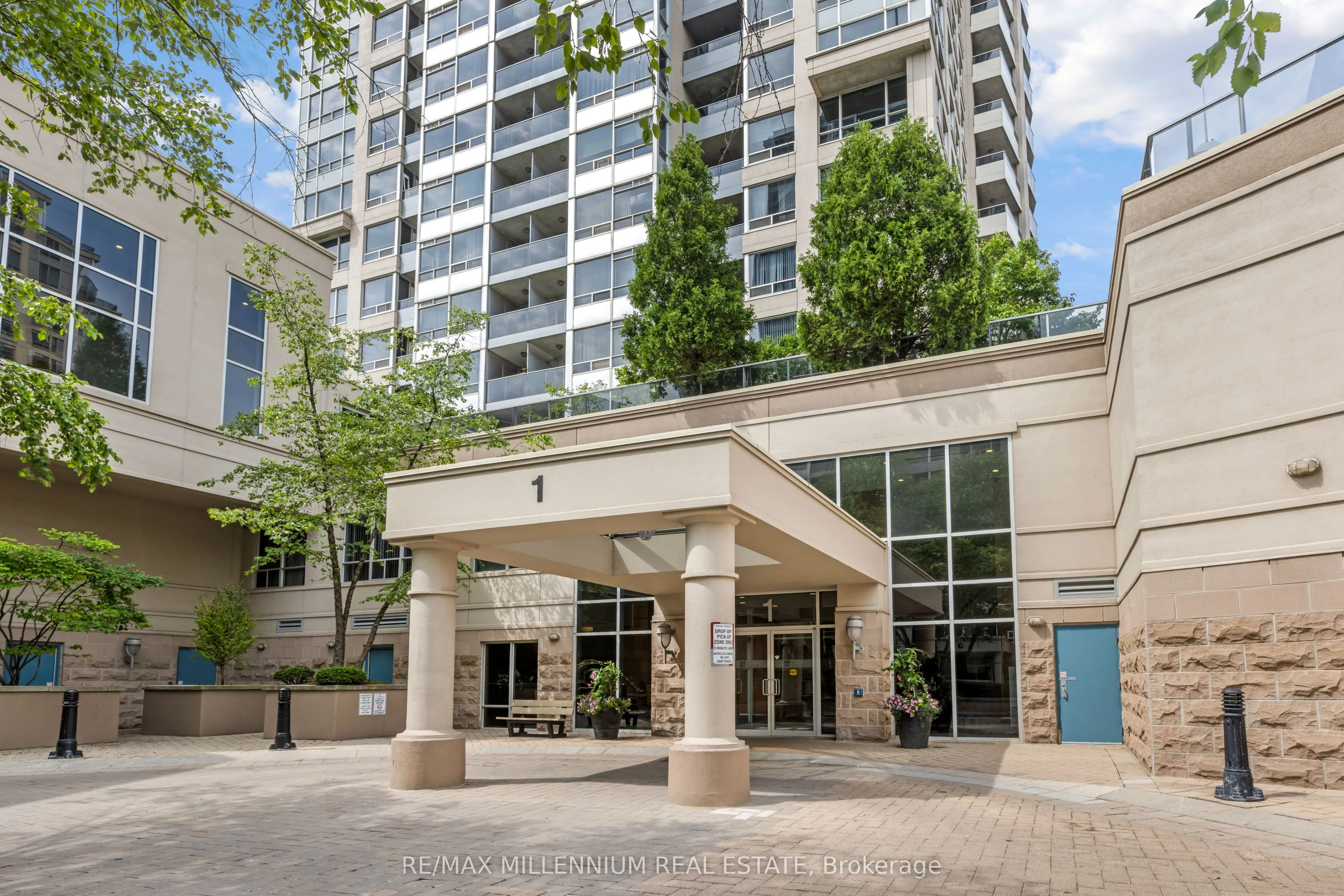1 Rean Drive SW, #2211