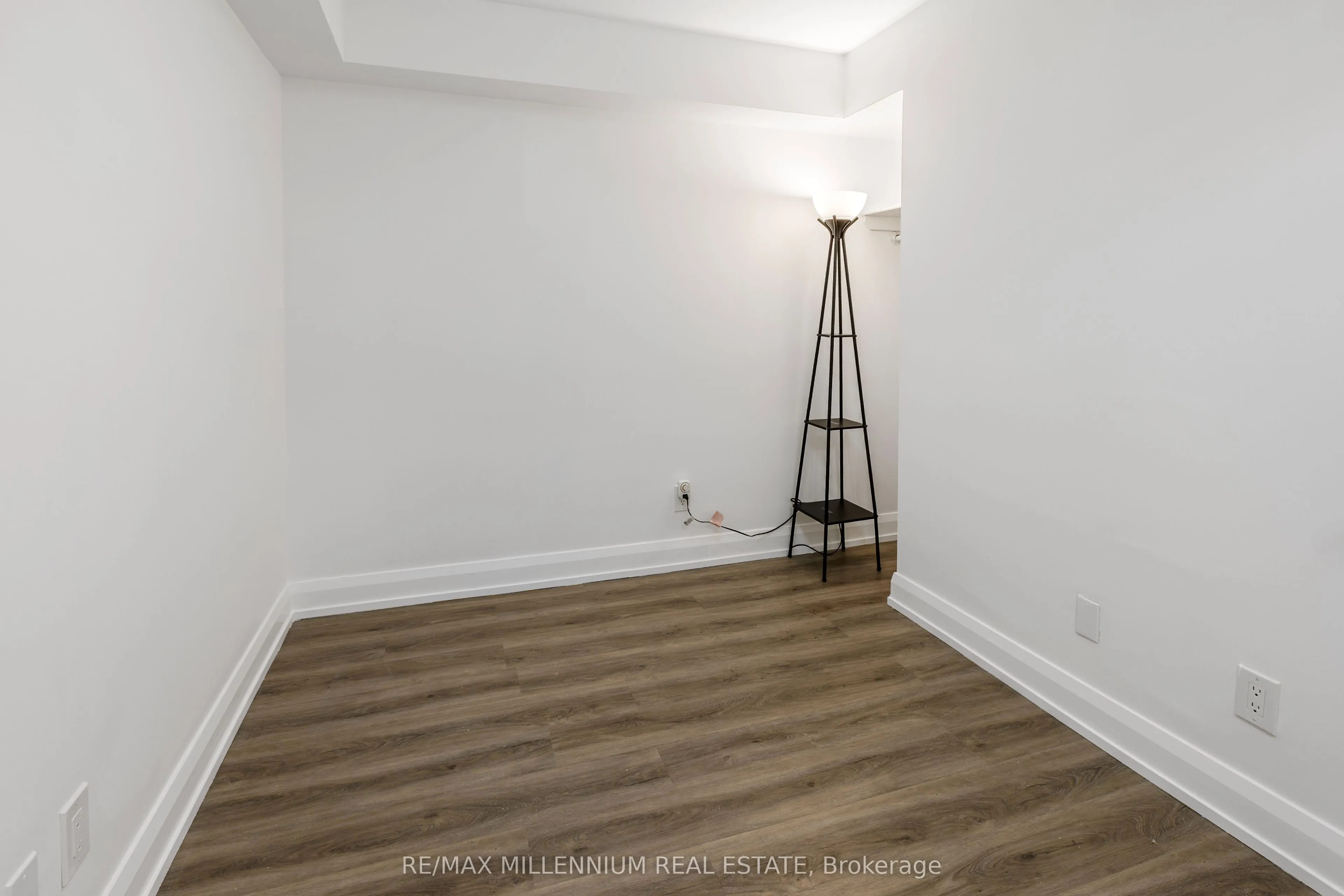 1 Rean Drive SW, #2211