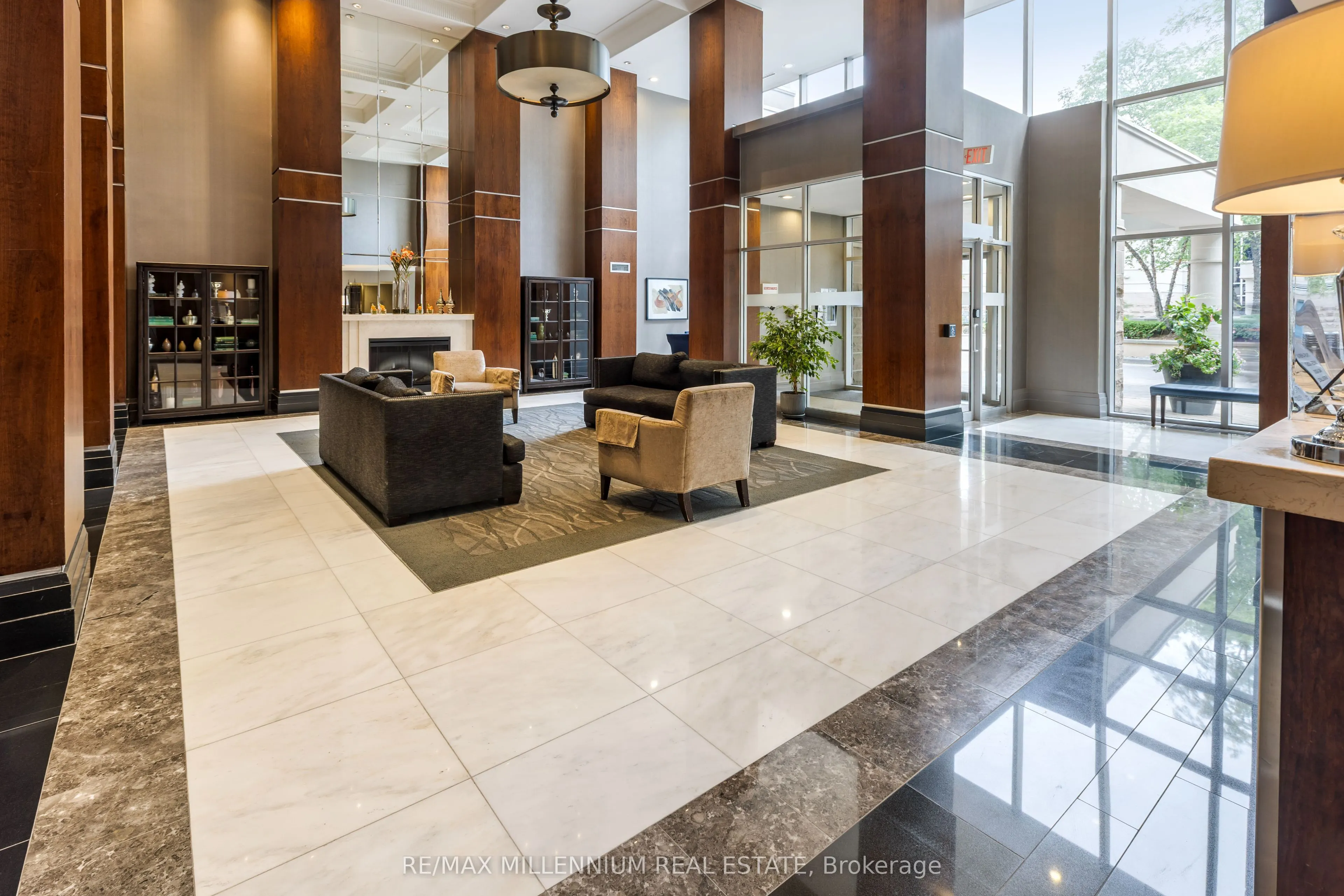 1 Rean Drive SW, #2211