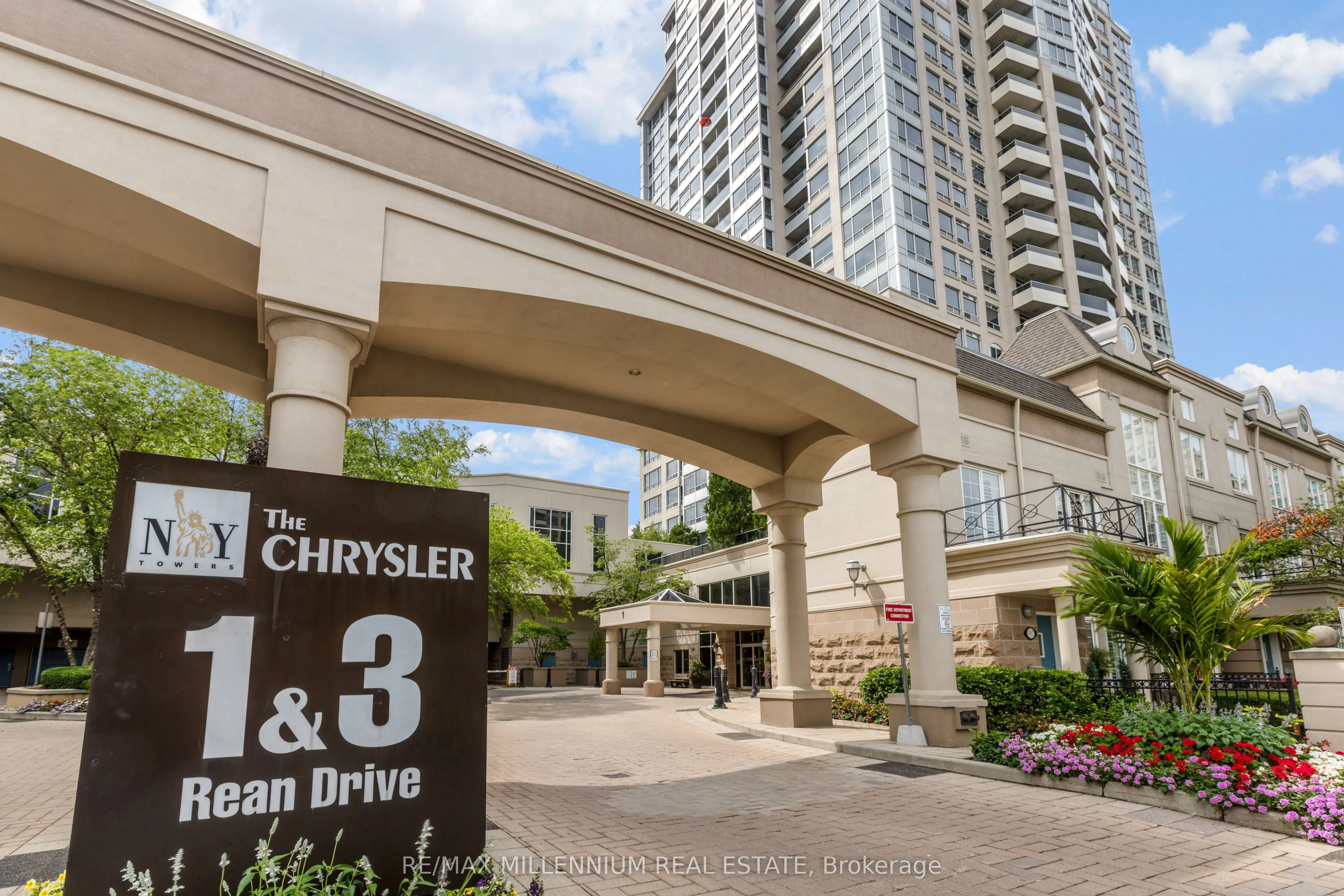 1 Rean Drive SW, #2211