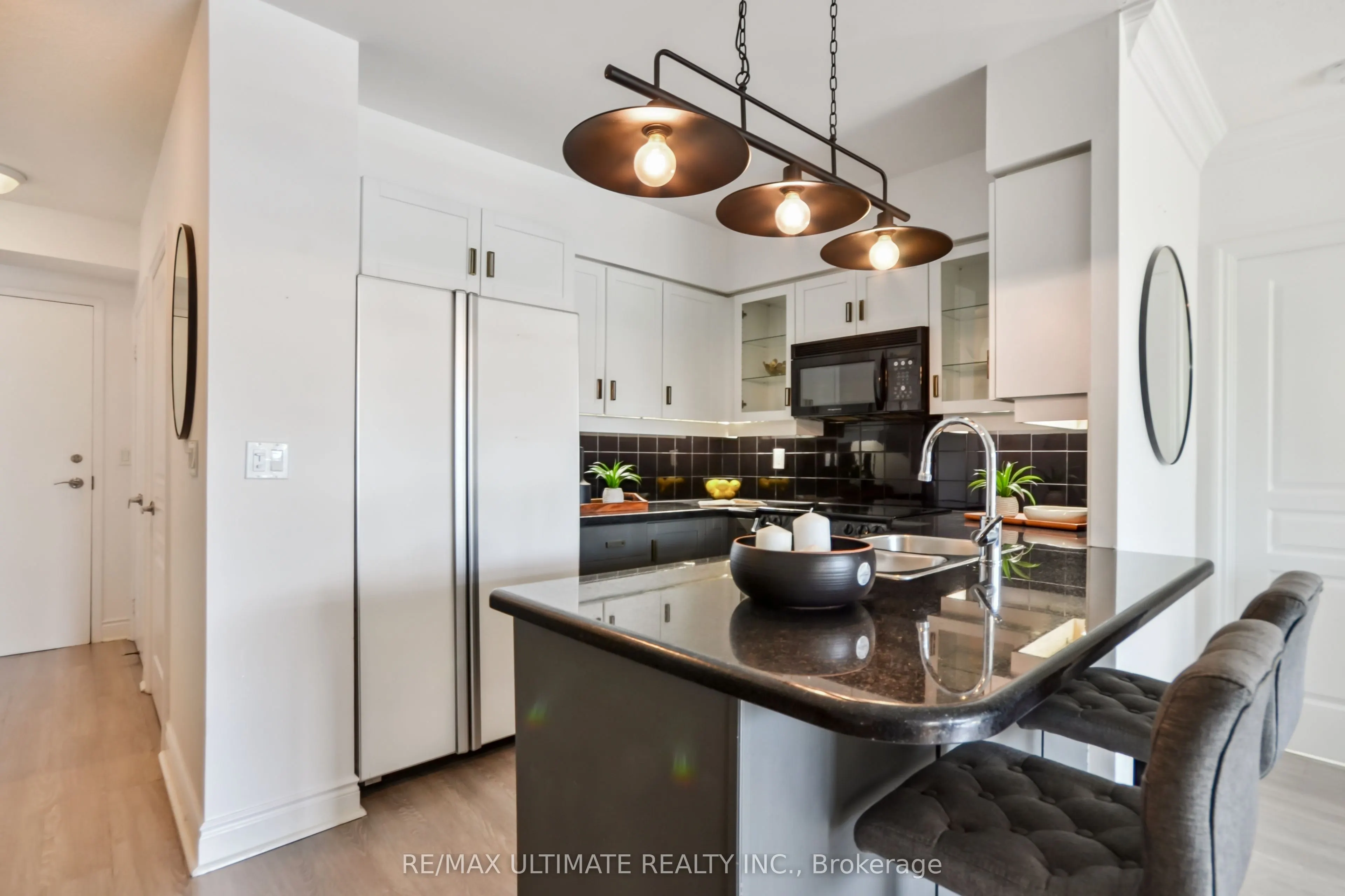 10 Delisle Avenue, #611