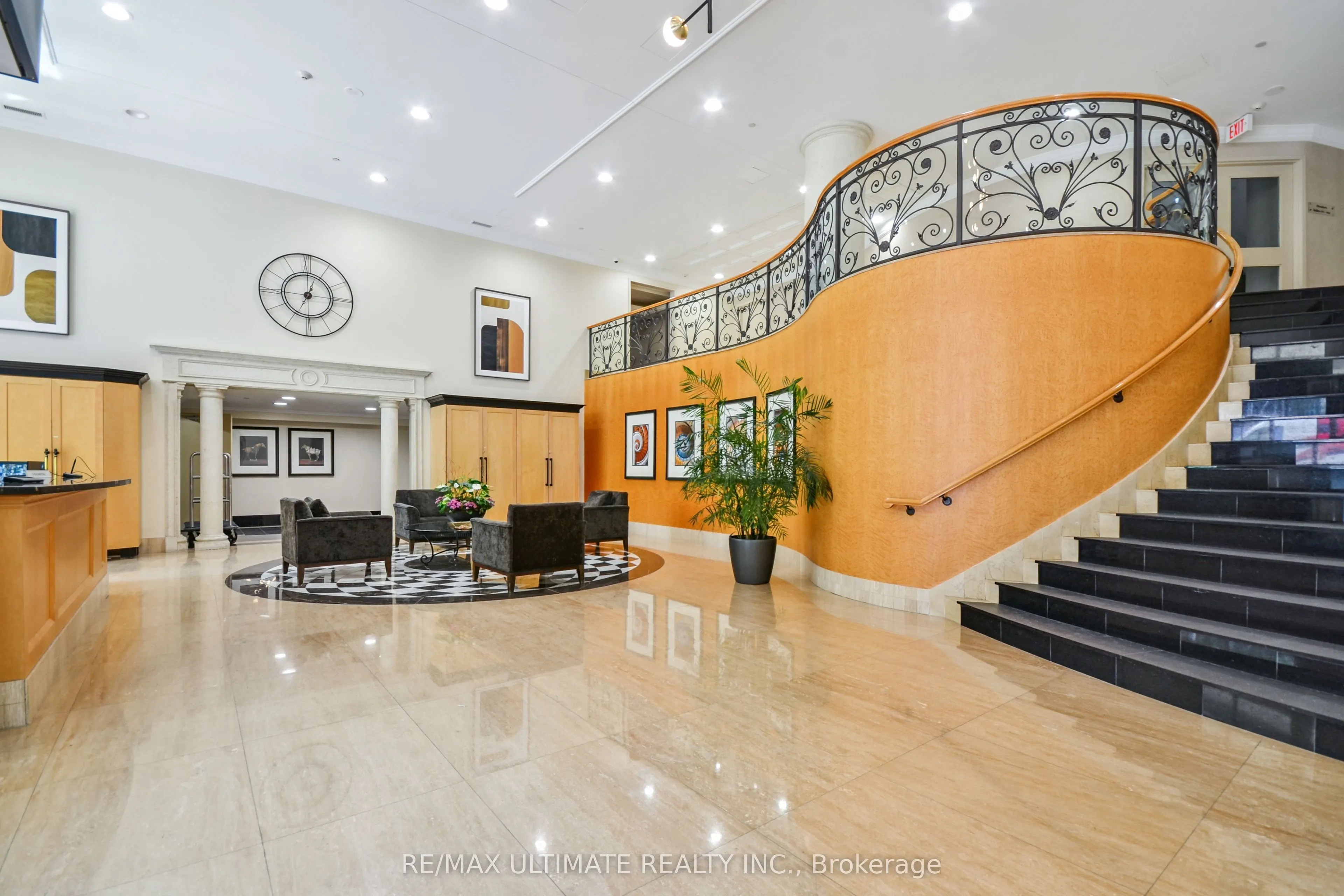 10 Delisle Avenue, #611