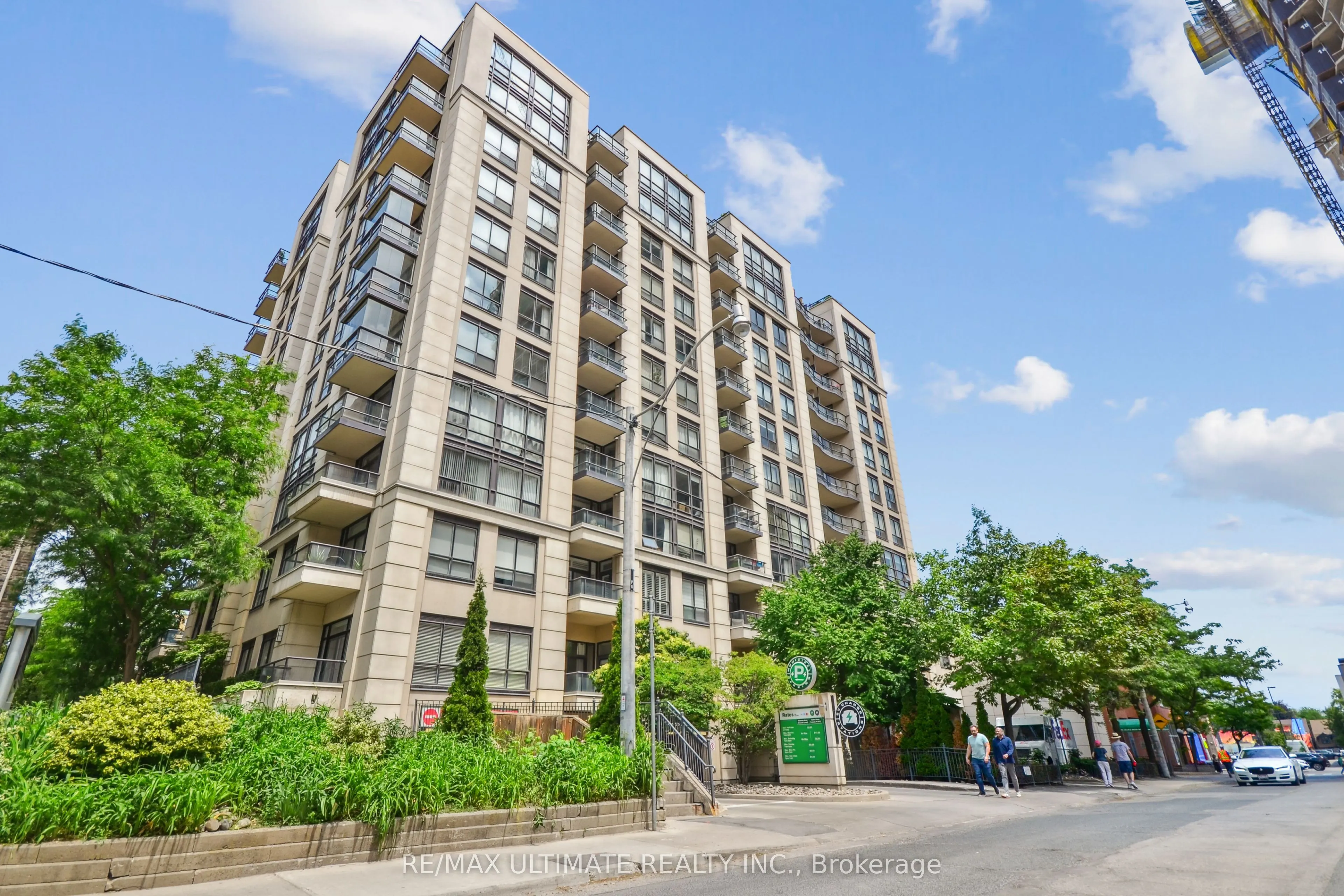 10 Delisle Avenue, #611