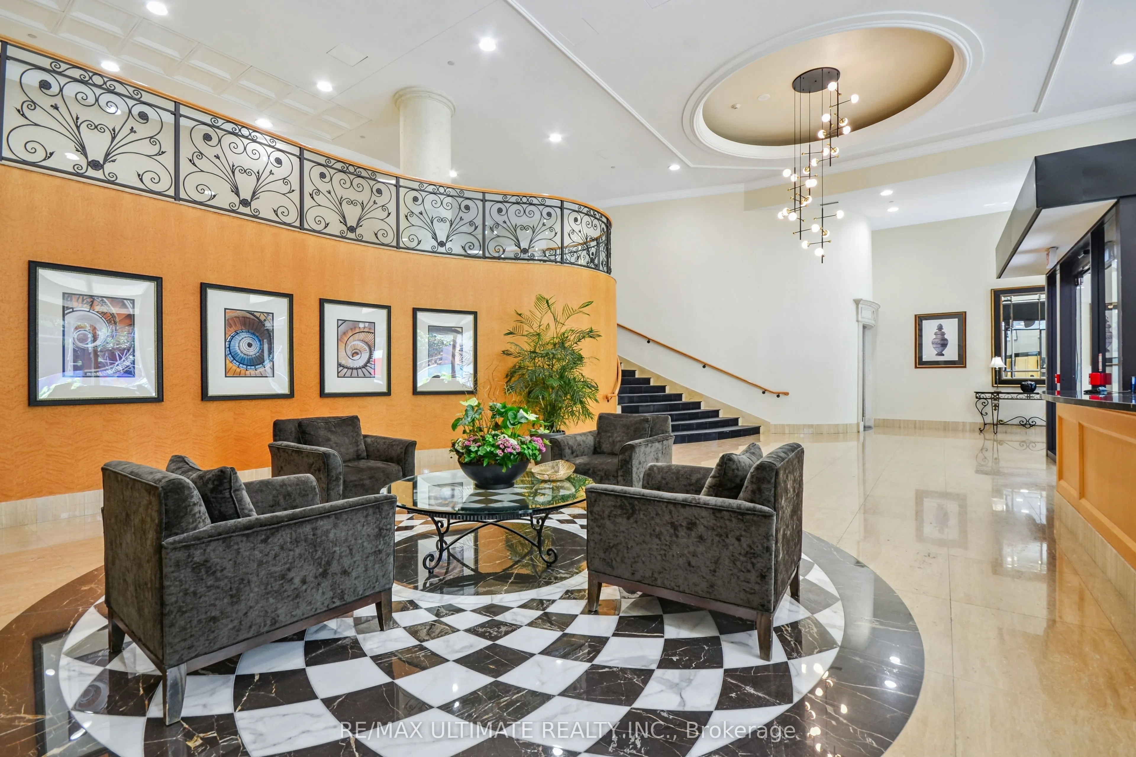10 Delisle Avenue, #611