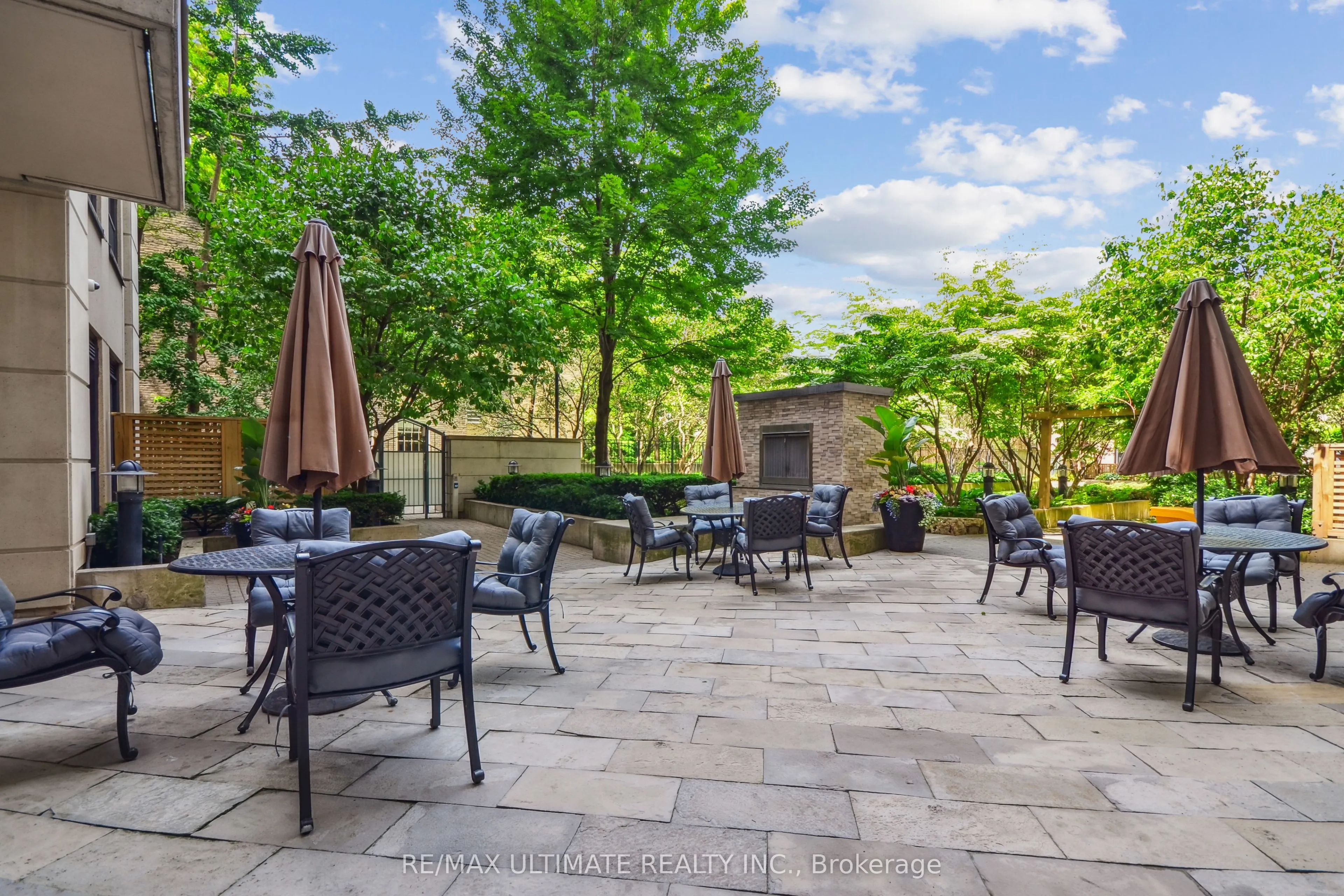 10 Delisle Avenue, #611