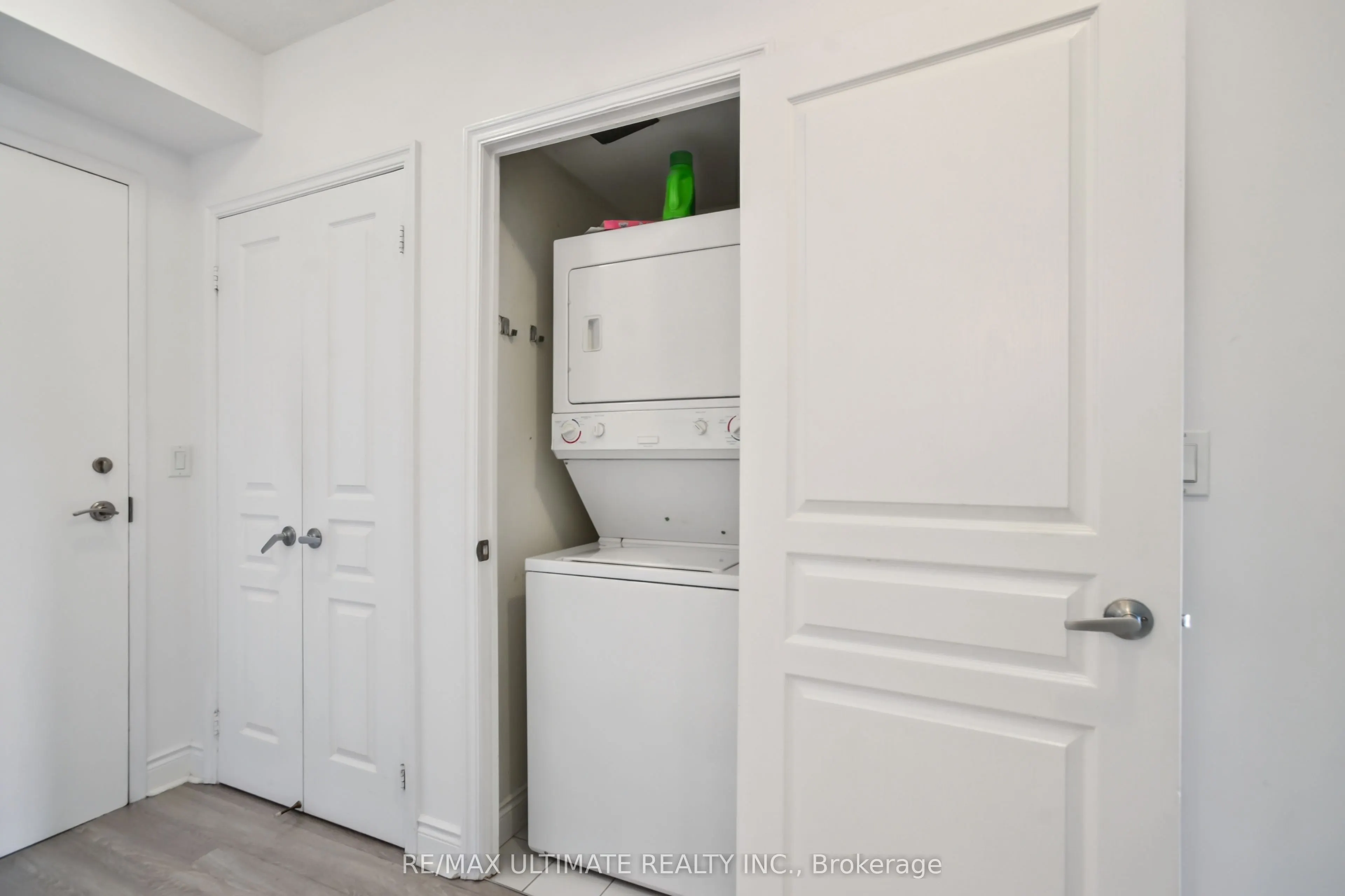 10 Delisle Avenue, #611