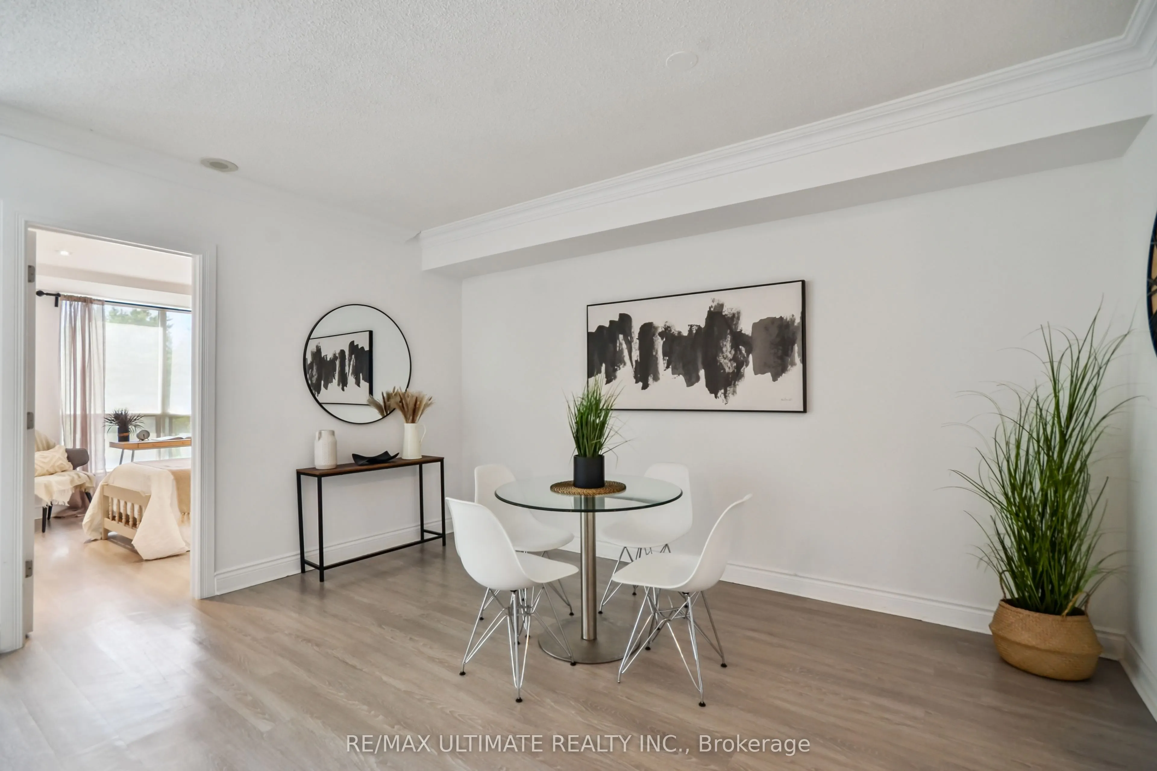 10 Delisle Avenue, #611