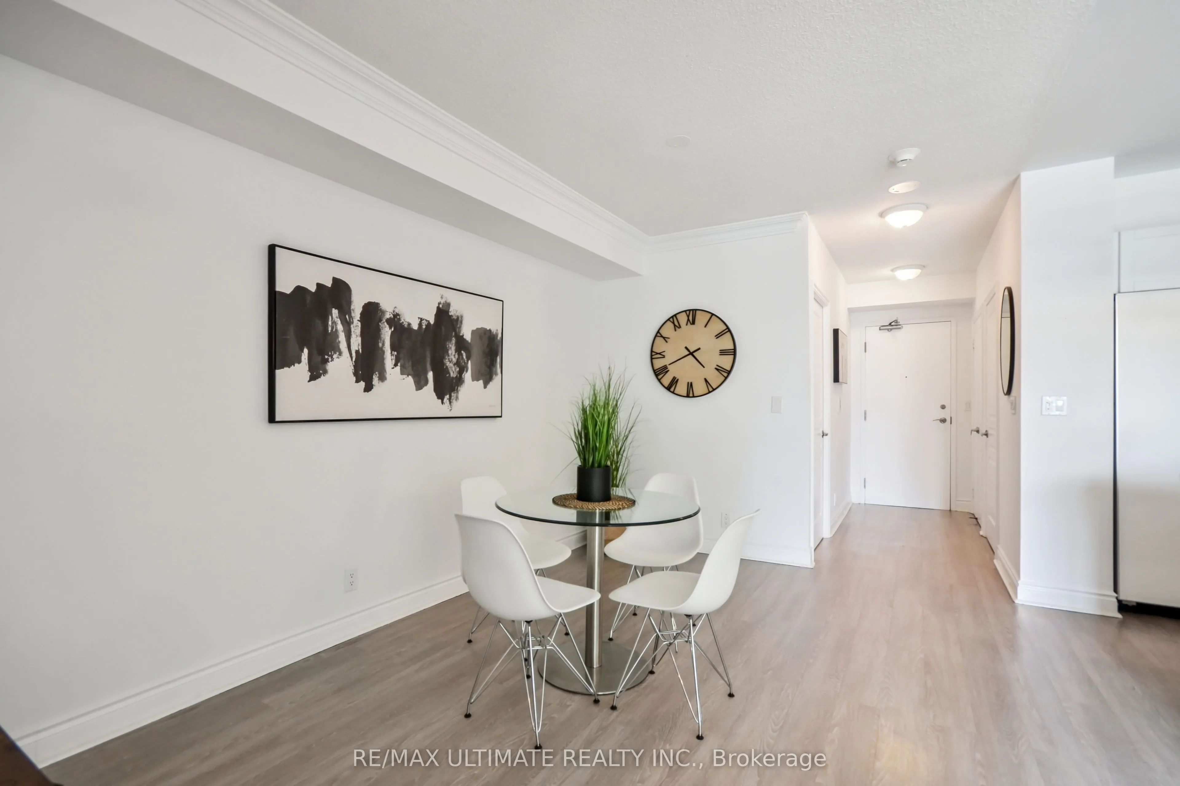 10 Delisle Avenue, #611