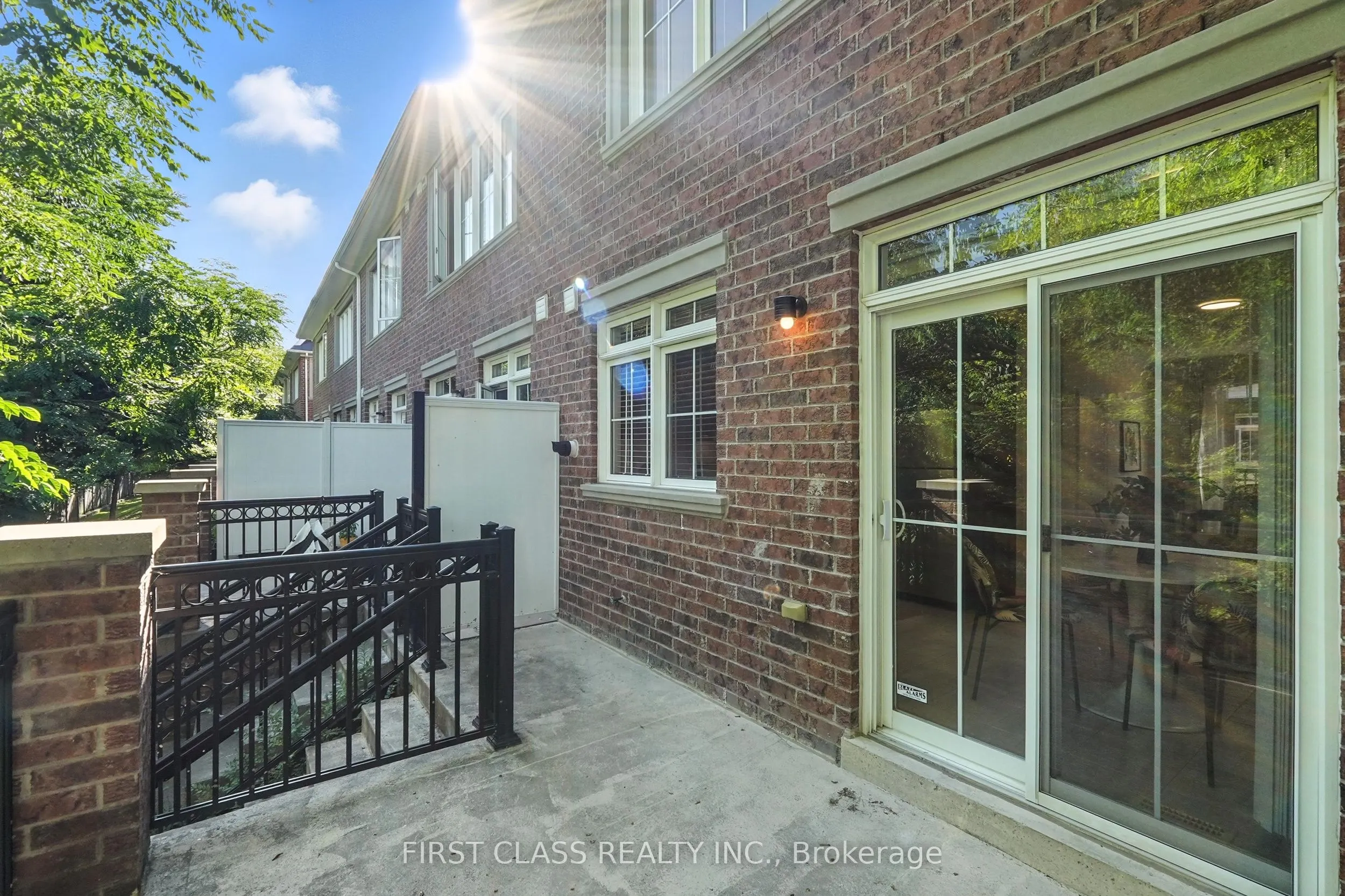 23 Slingsby Lane