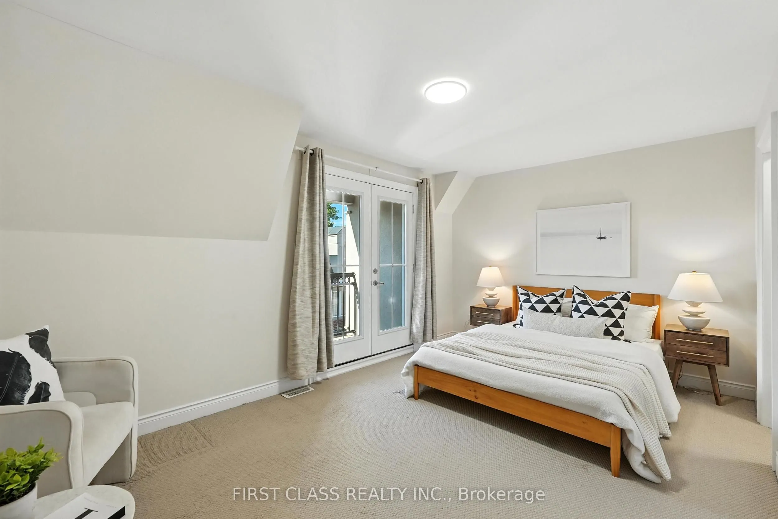 23 Slingsby Lane