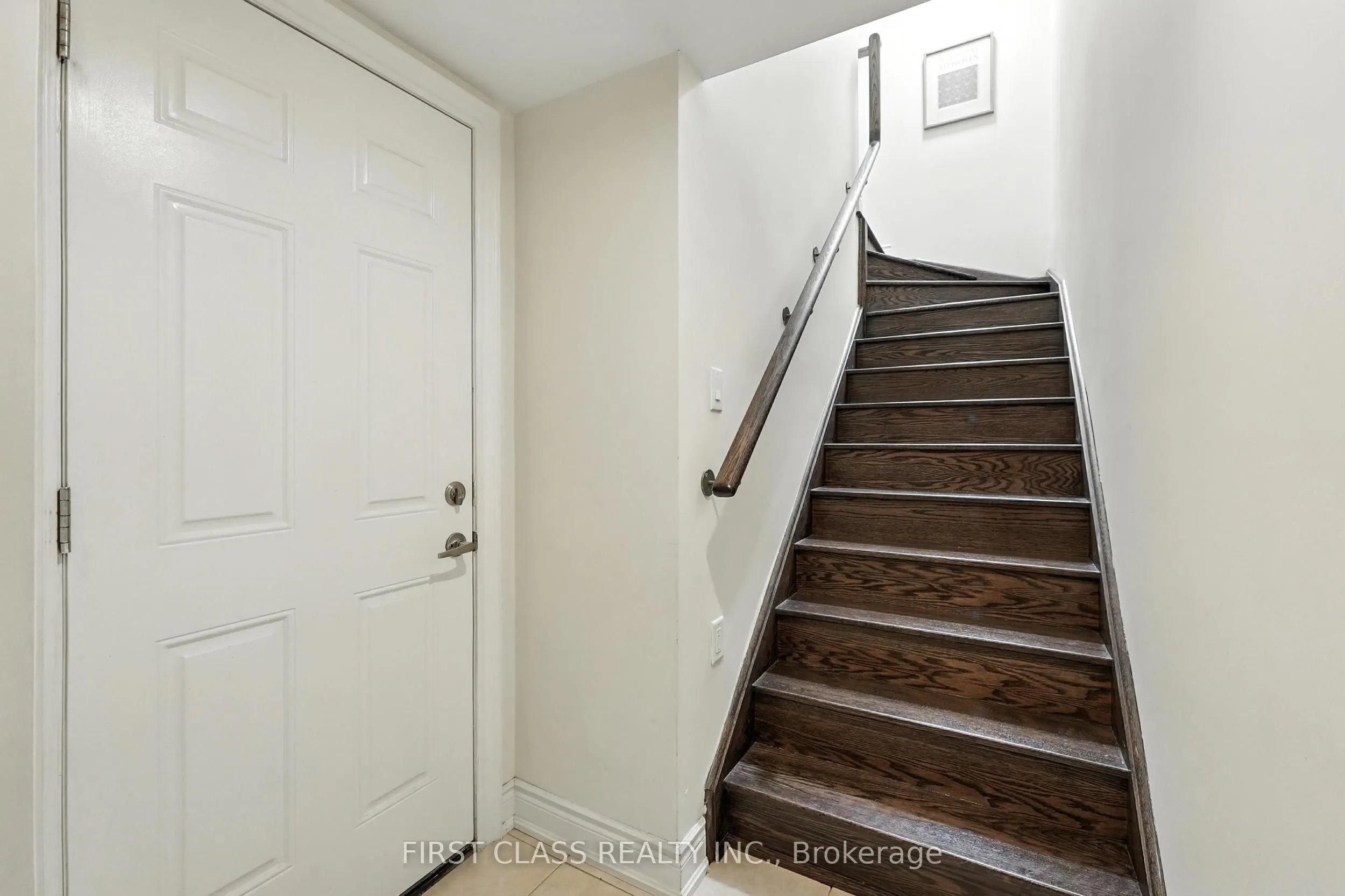 23 Slingsby Lane