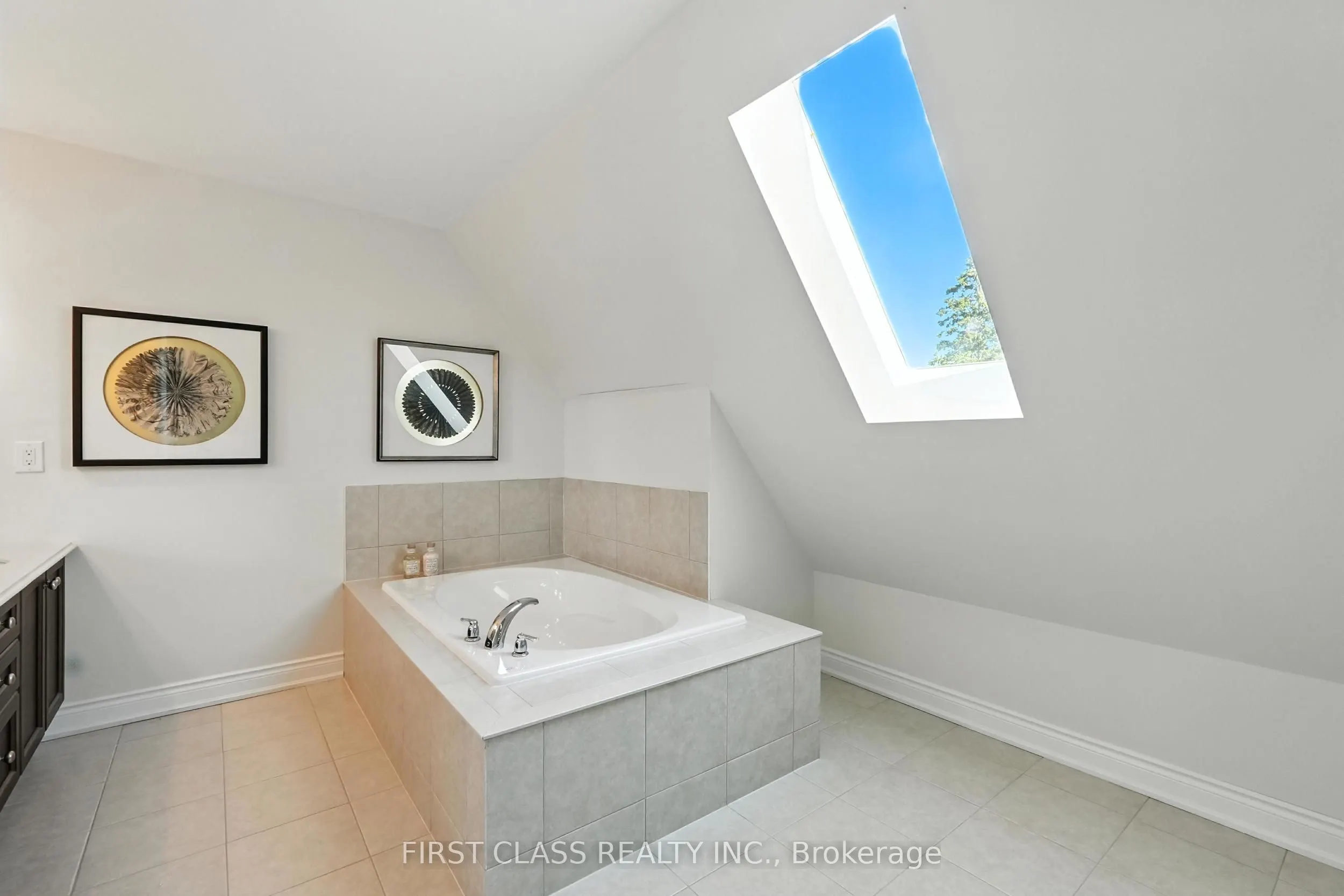 23 Slingsby Lane