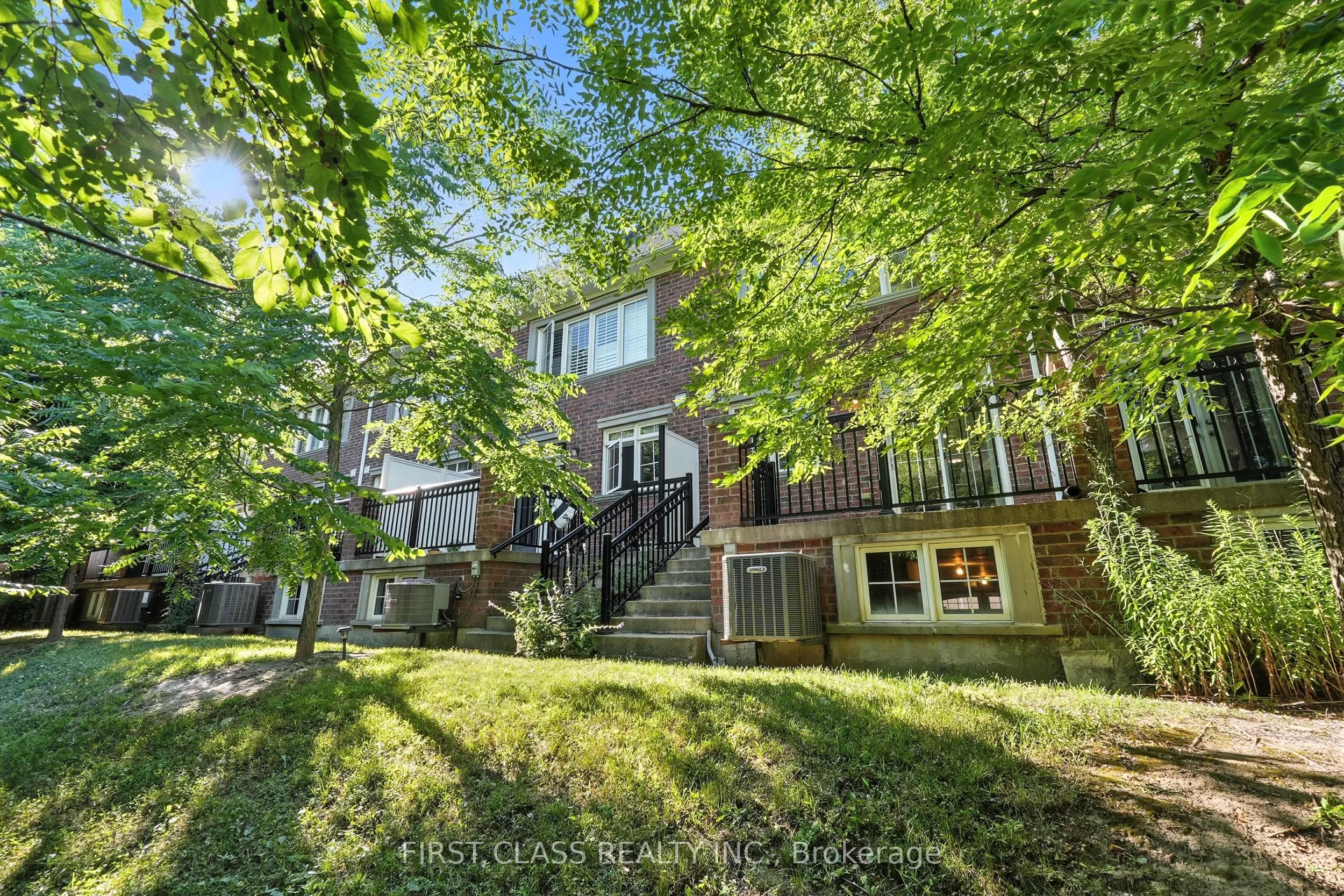 23 Slingsby Lane