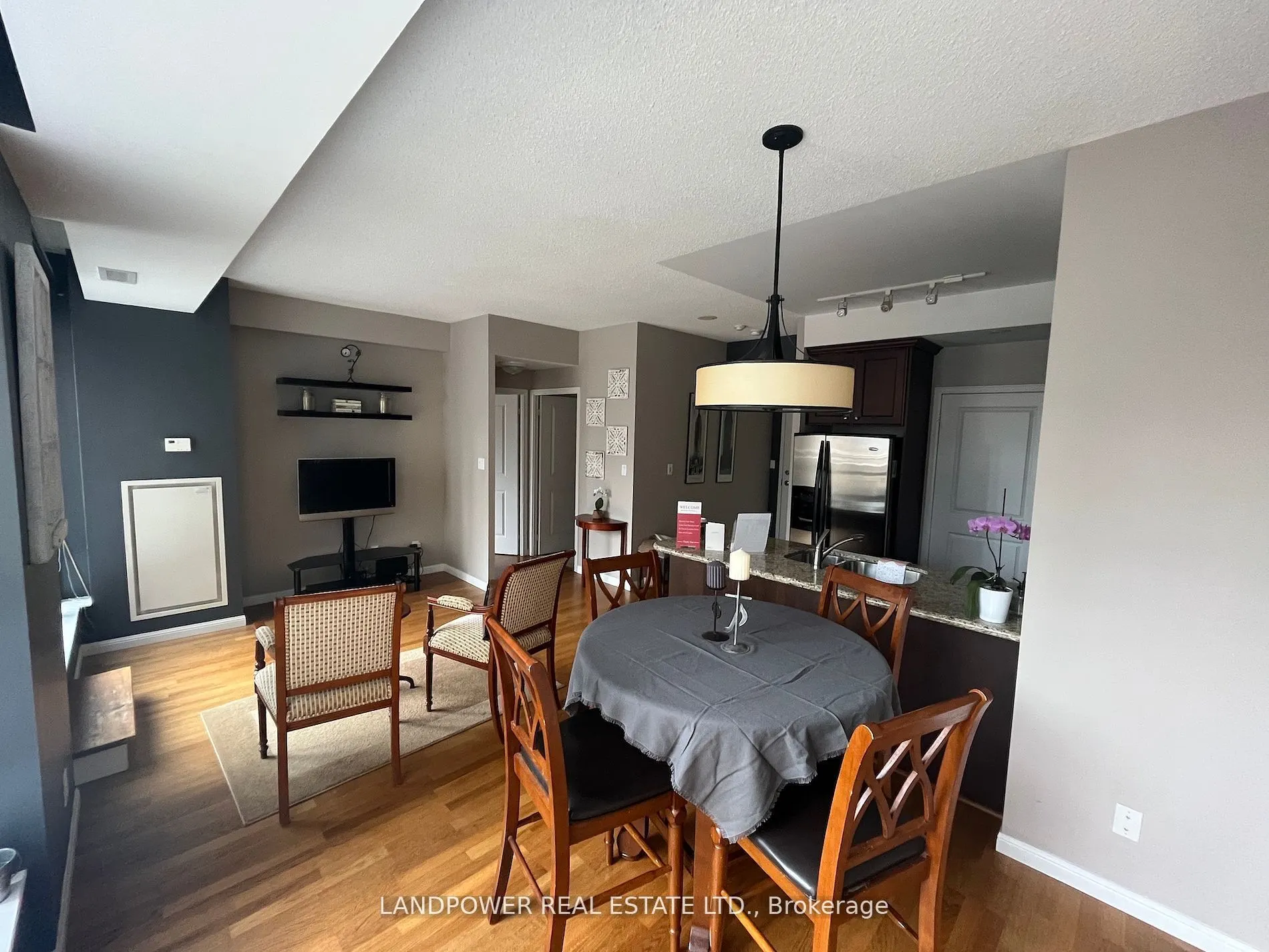 900 Mount Pleasant Road, #511