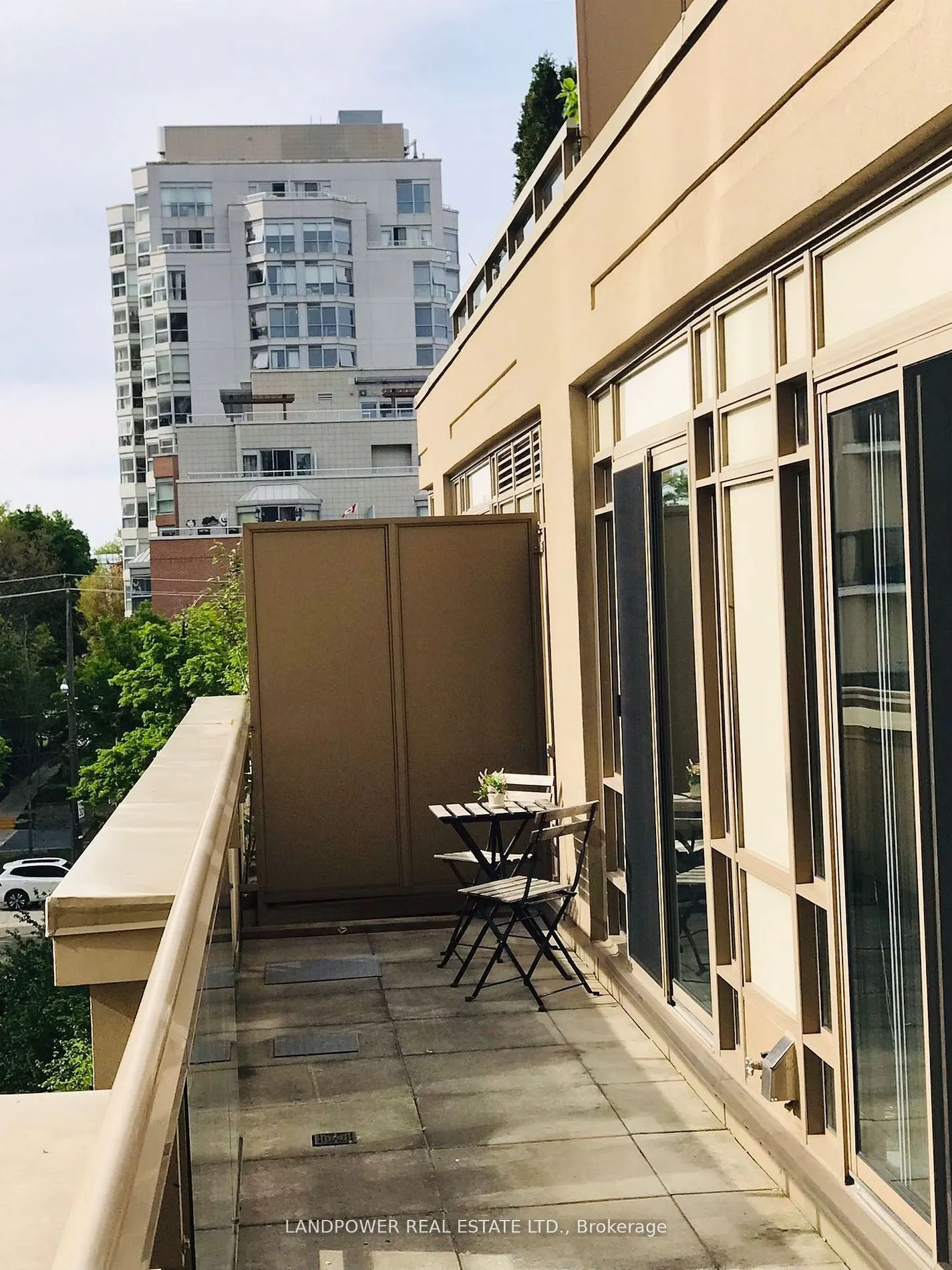 900 Mount Pleasant Road, #511
