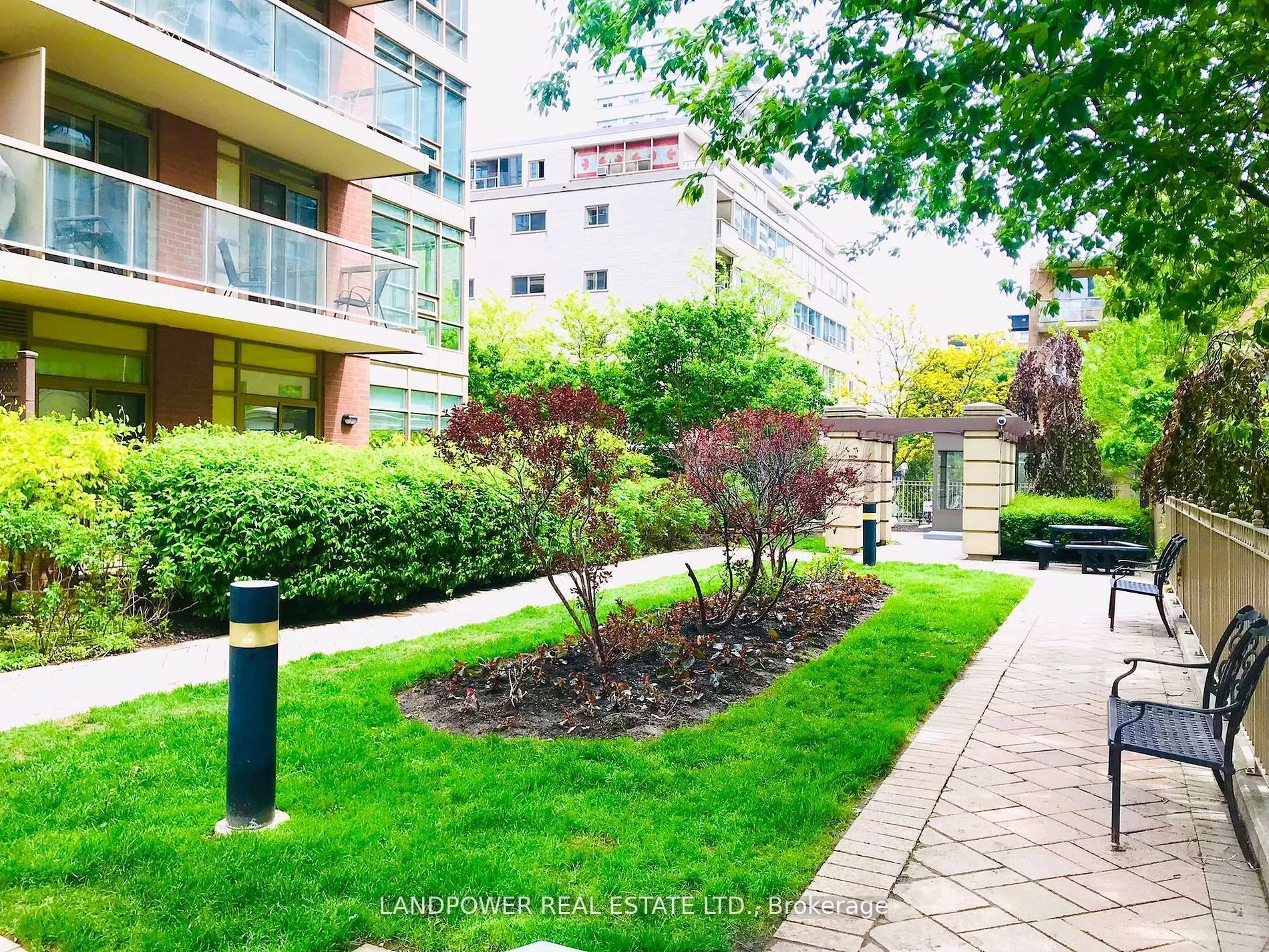 900 Mount Pleasant Road, #511