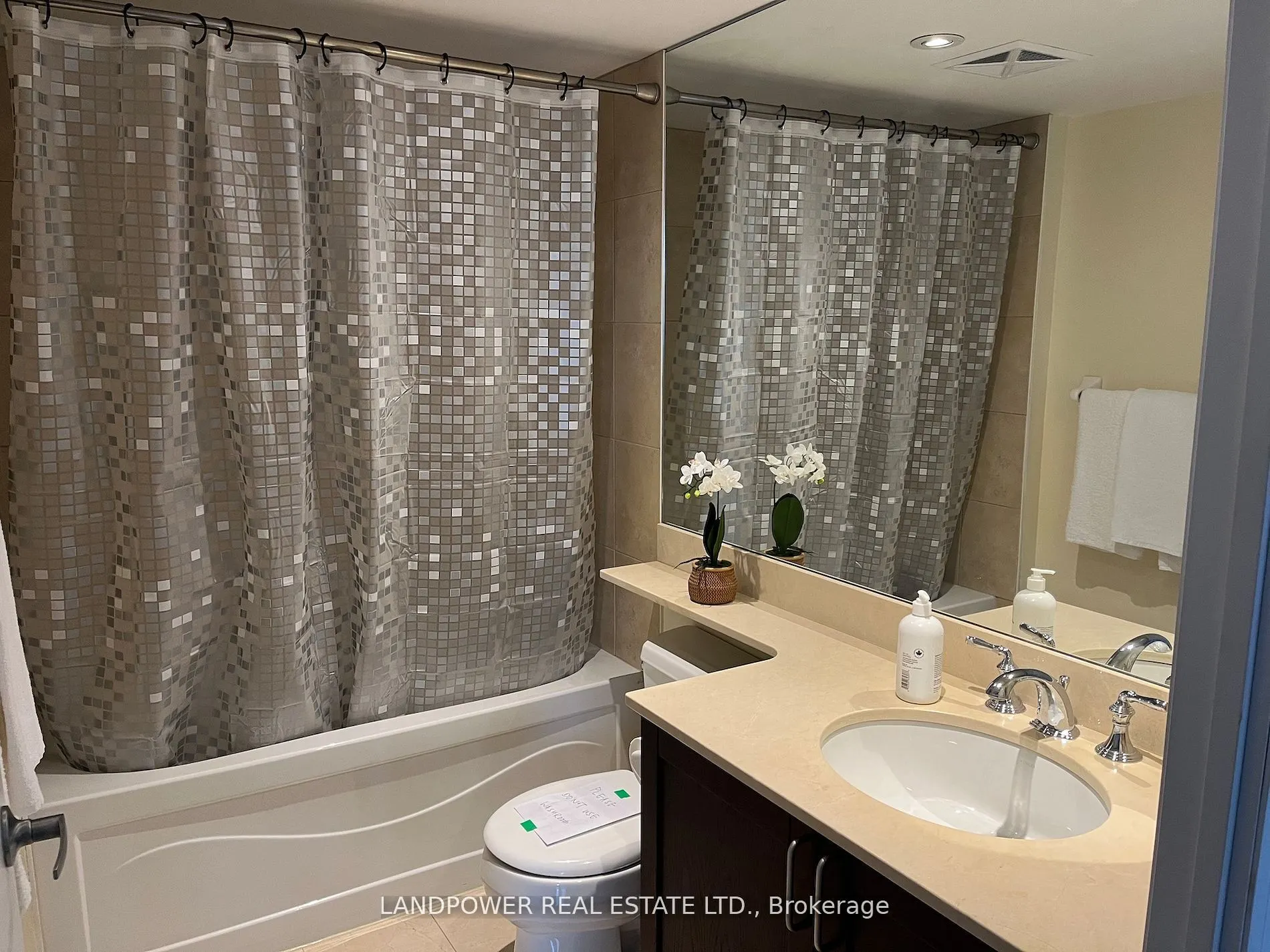 900 Mount Pleasant Road, #511