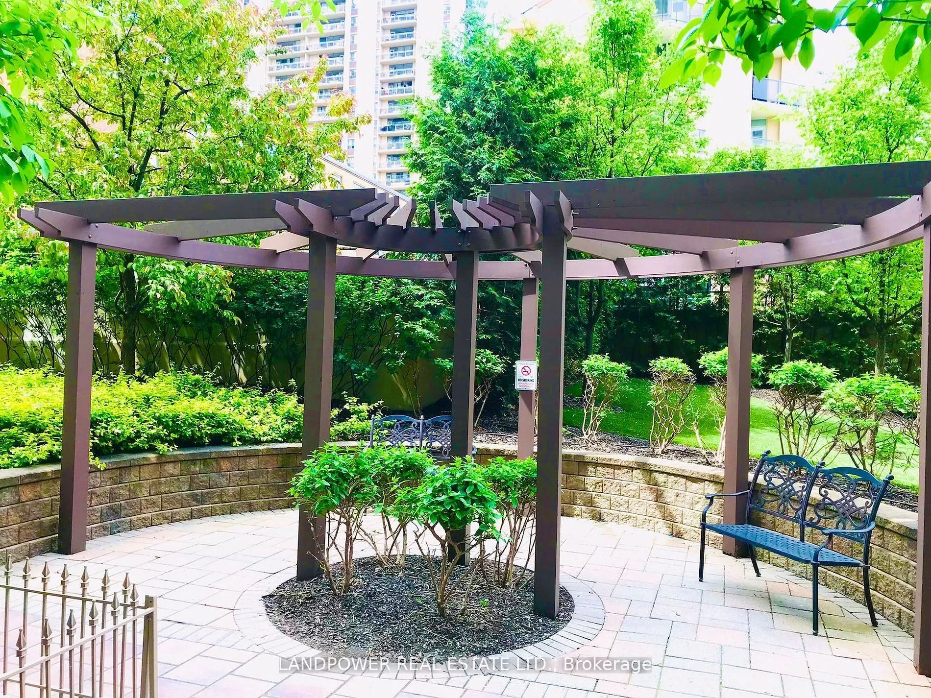 900 Mount Pleasant Road, #511