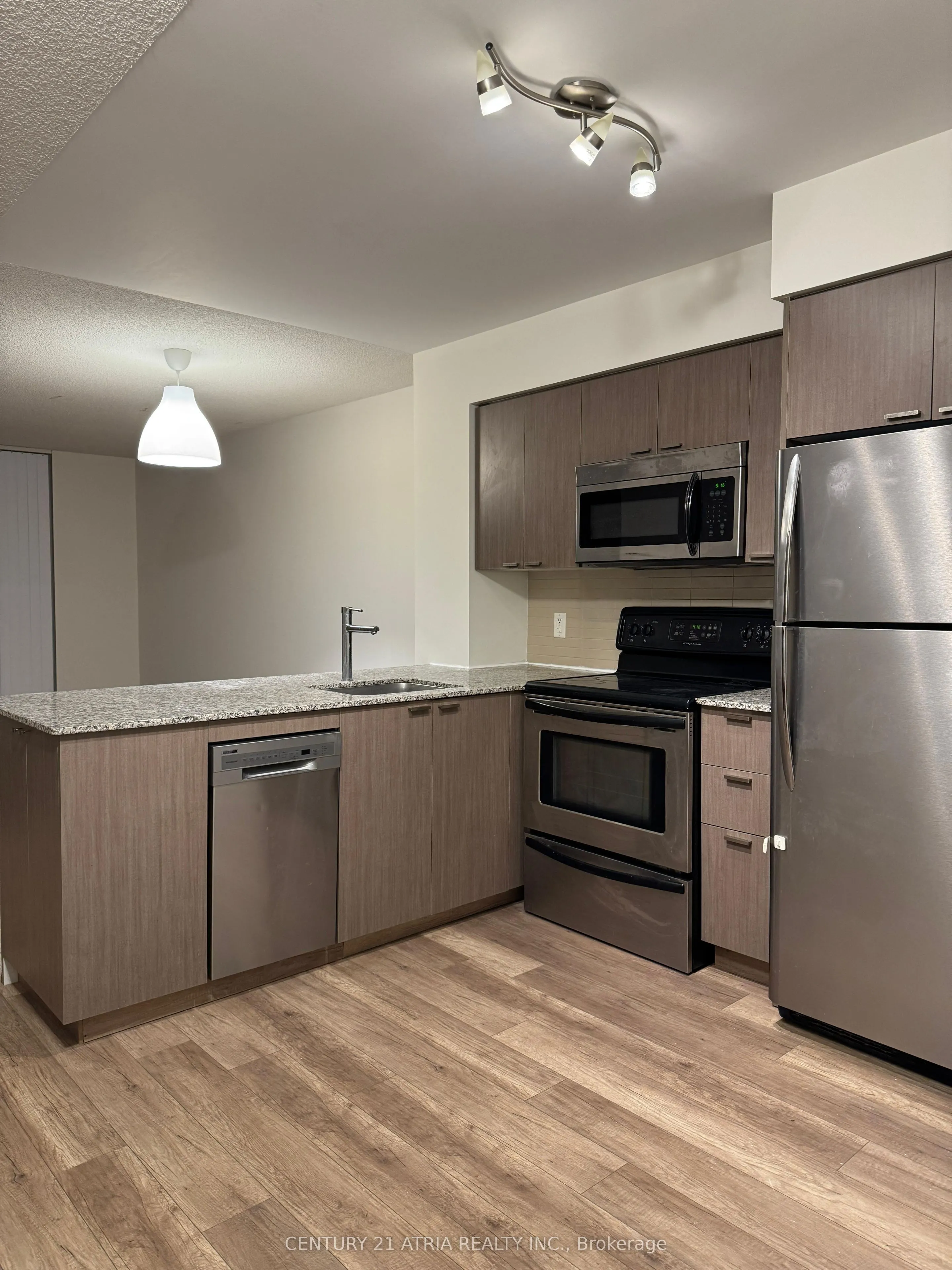 23 Sheppard Avenue E, #611
