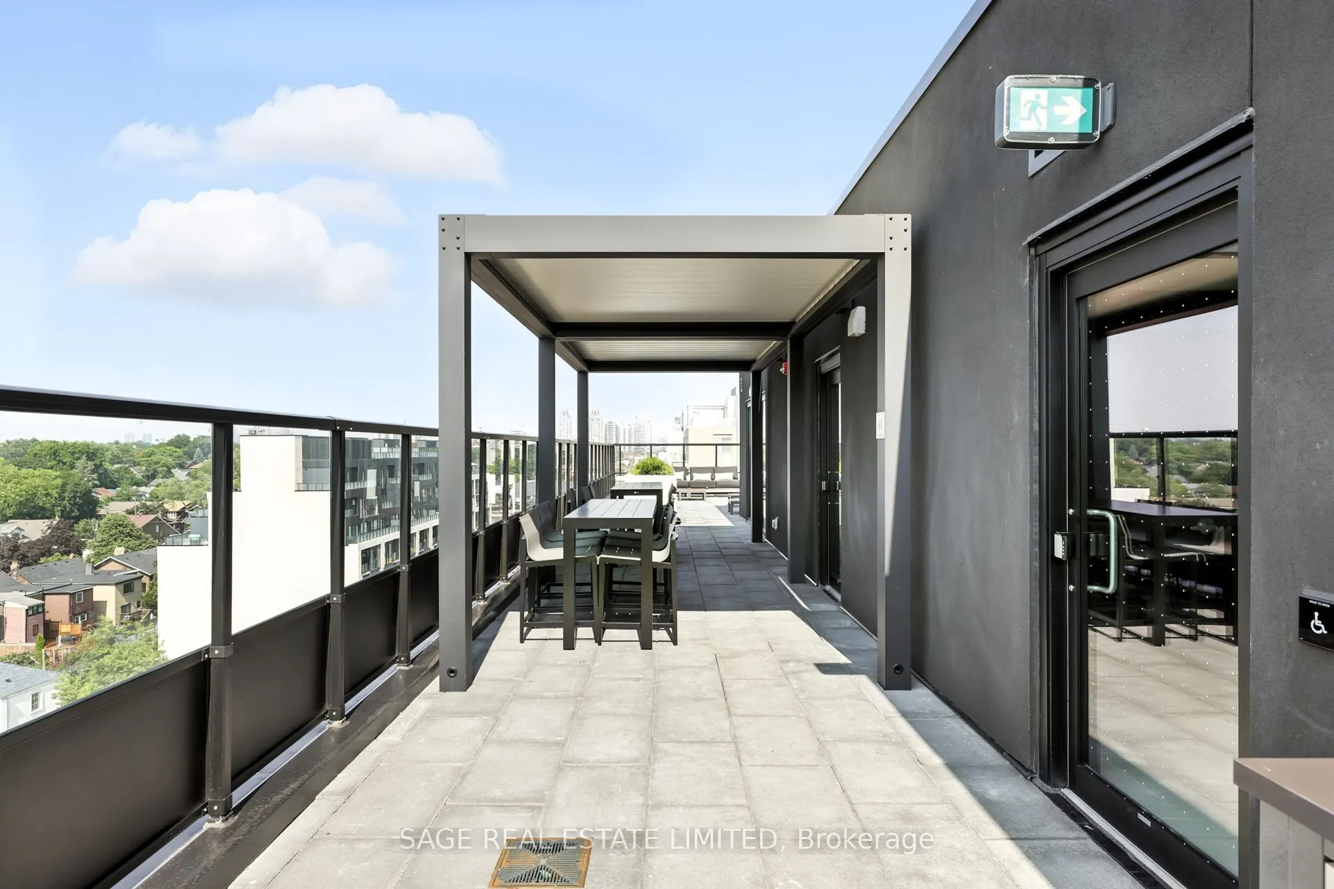 863 St Clair Avenue W, #206