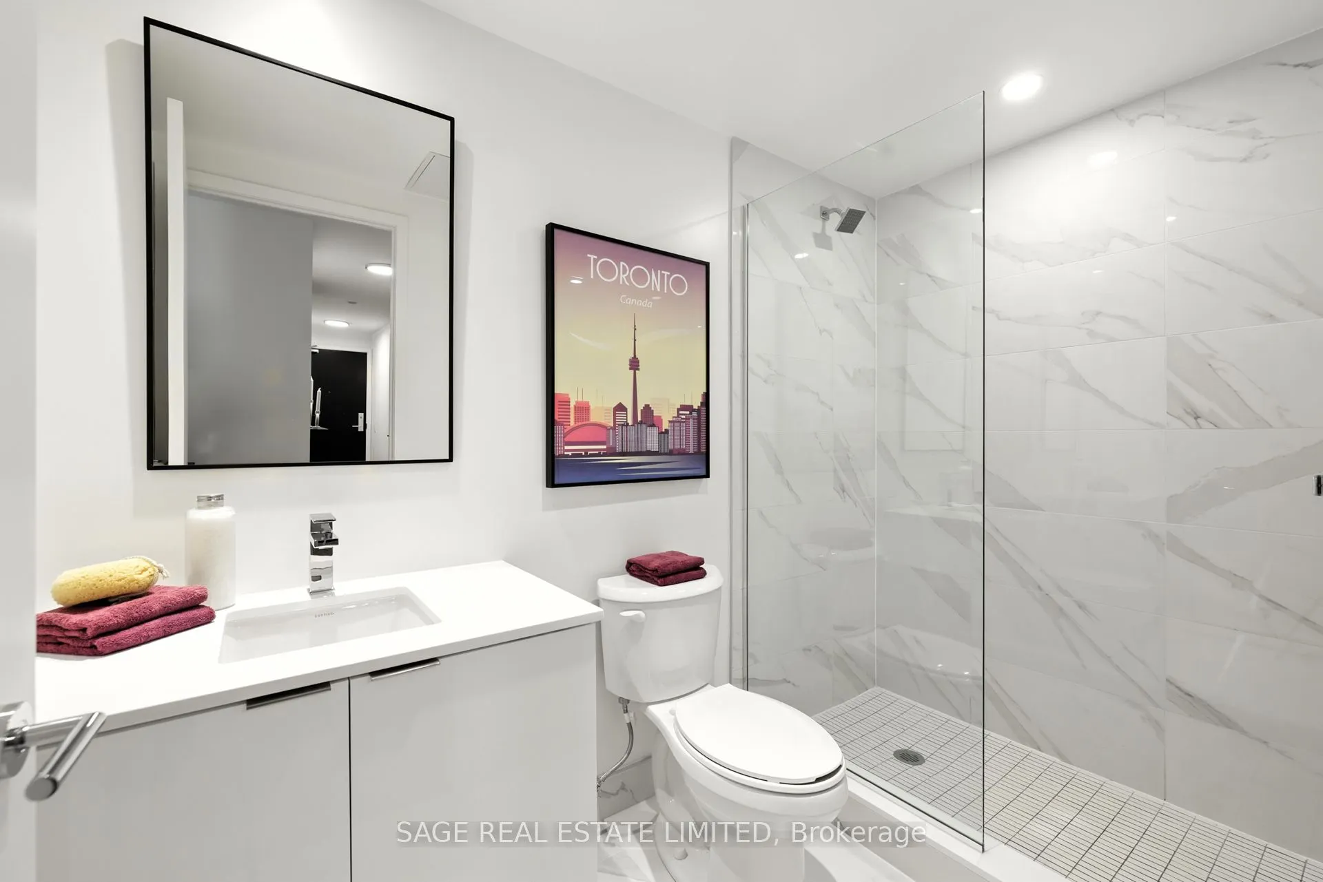 863 St Clair Avenue W, #206